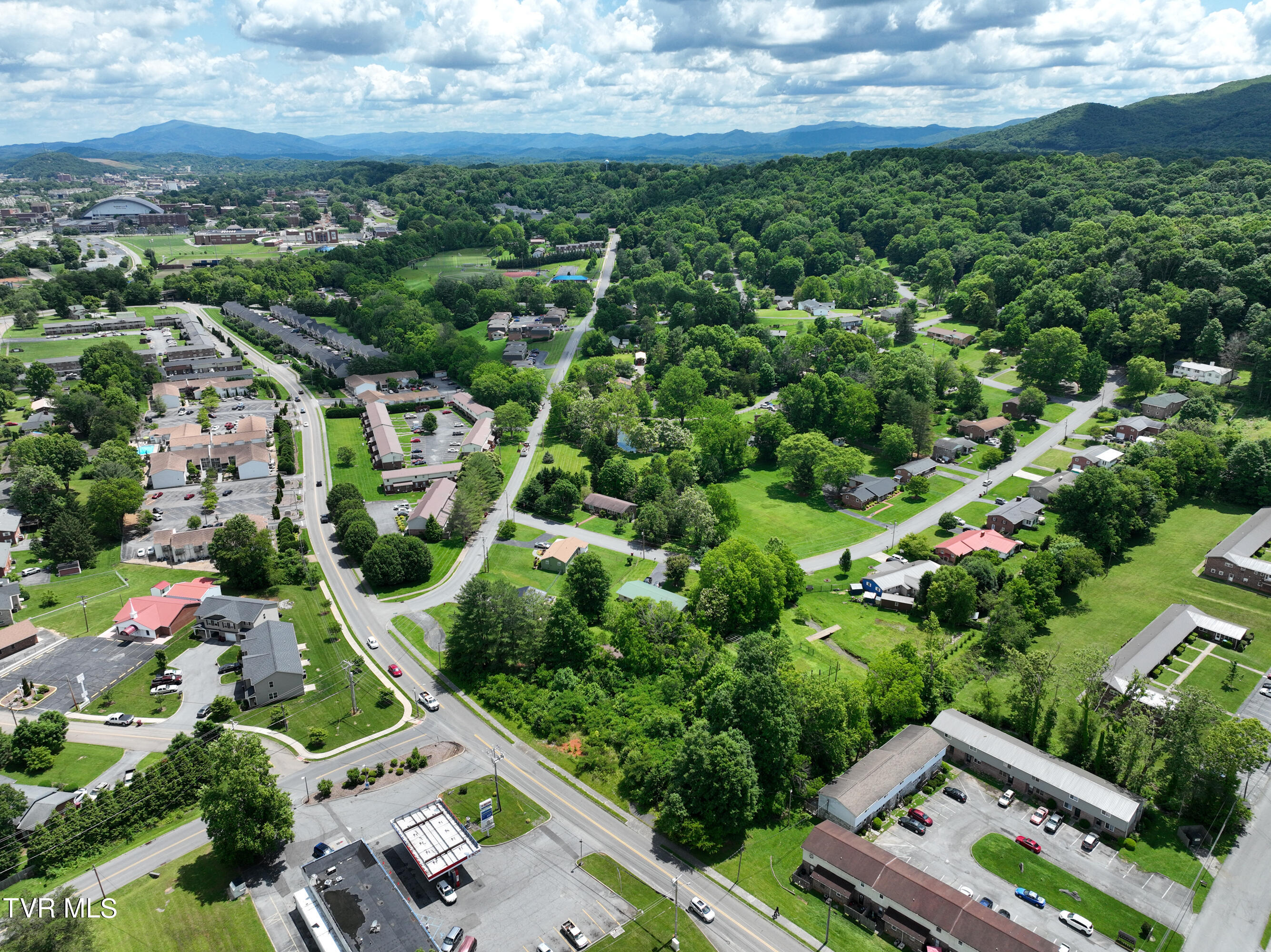 2301 Greenwood Drive, Johnson City, Tennessee image 26