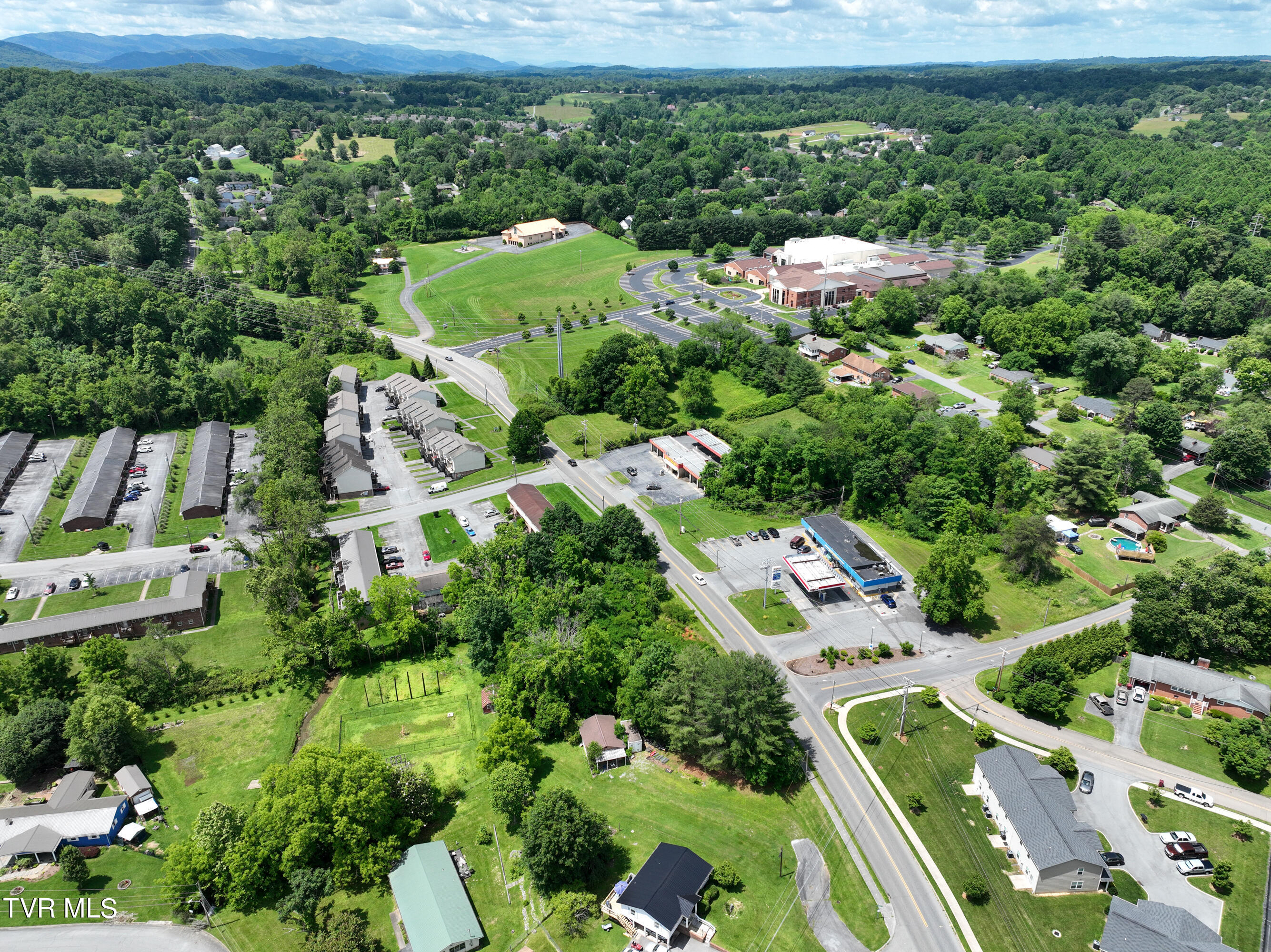 2301 Greenwood Drive, Johnson City, Tennessee image 19