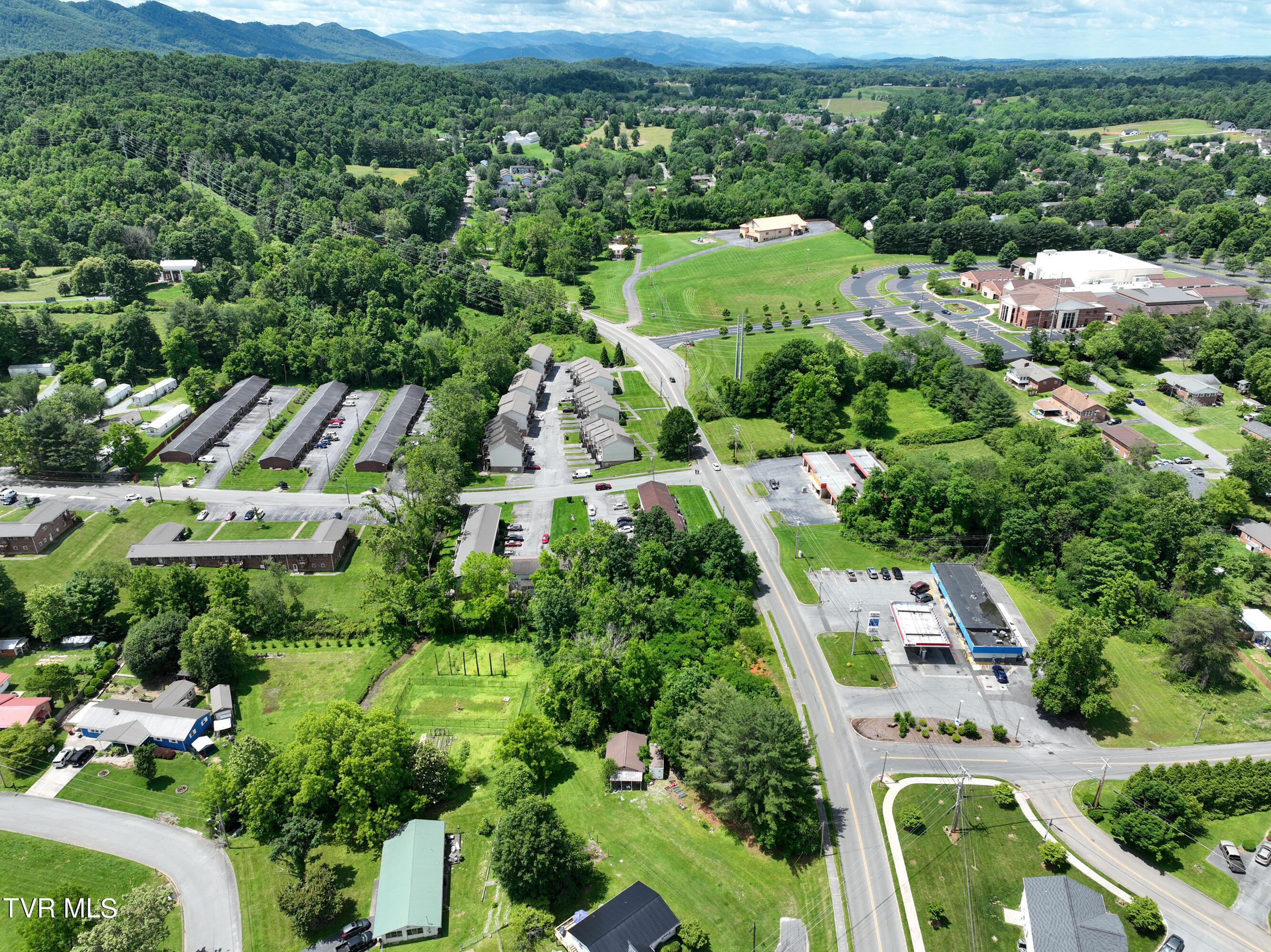 2301 Greenwood Drive, Johnson City, Tennessee image 20