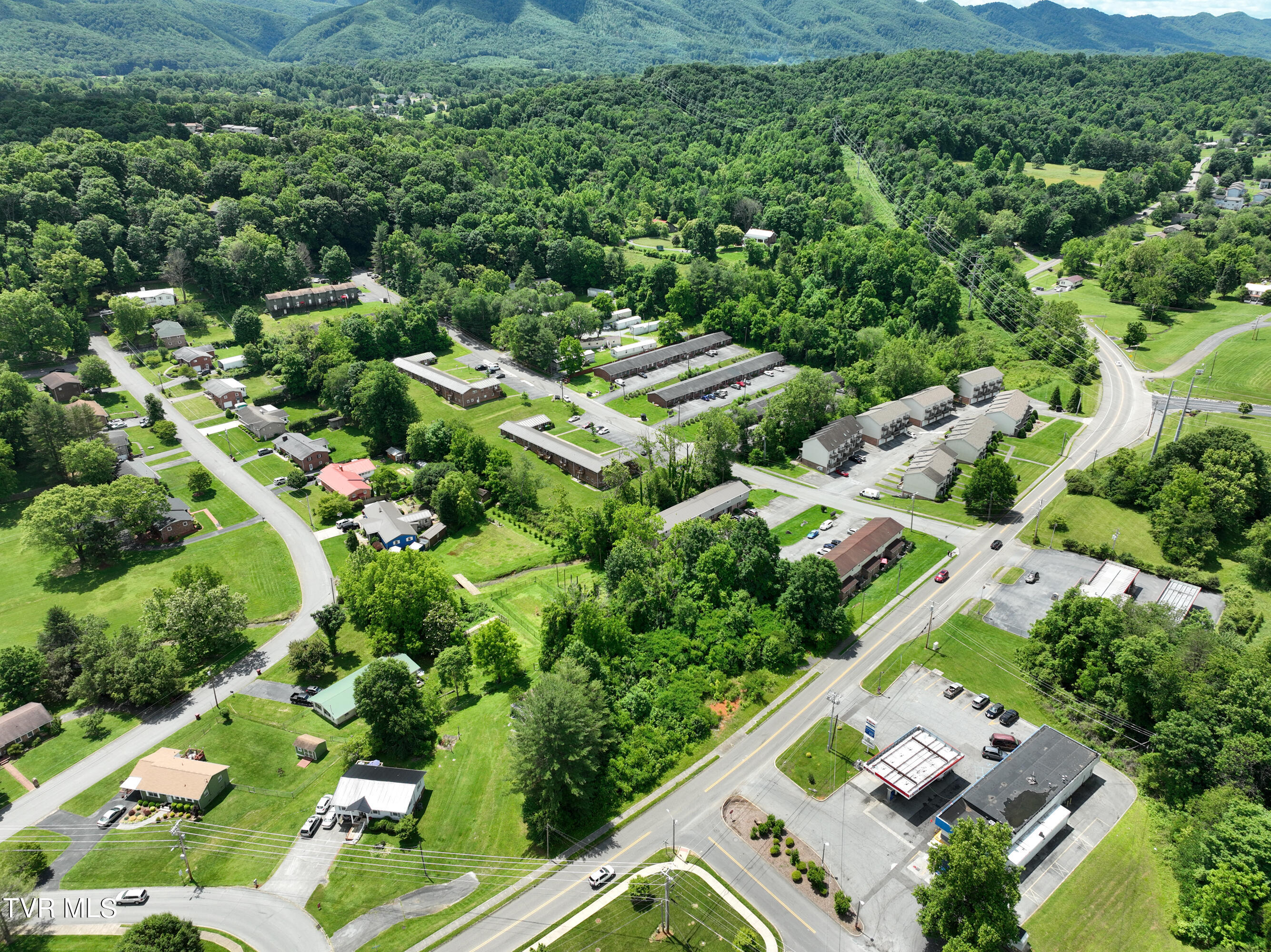 2301 Greenwood Drive, Johnson City, Tennessee image 22