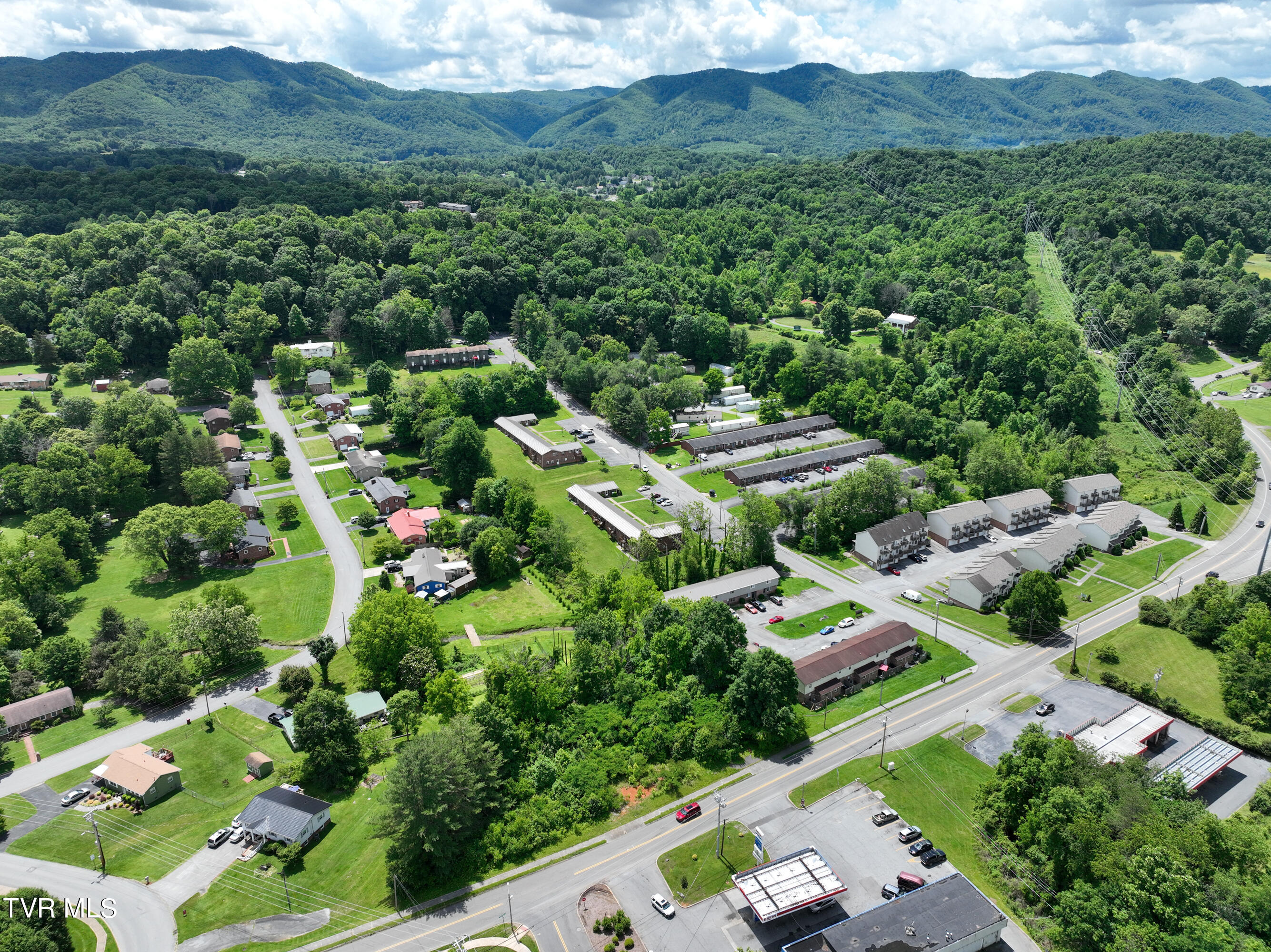2301 Greenwood Drive, Johnson City, Tennessee image 23