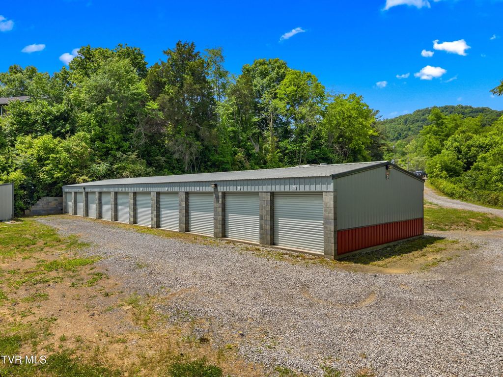 Photo of 7421 Highway 11 W, Rogersville, TN 37857 (MLS # 9995470)