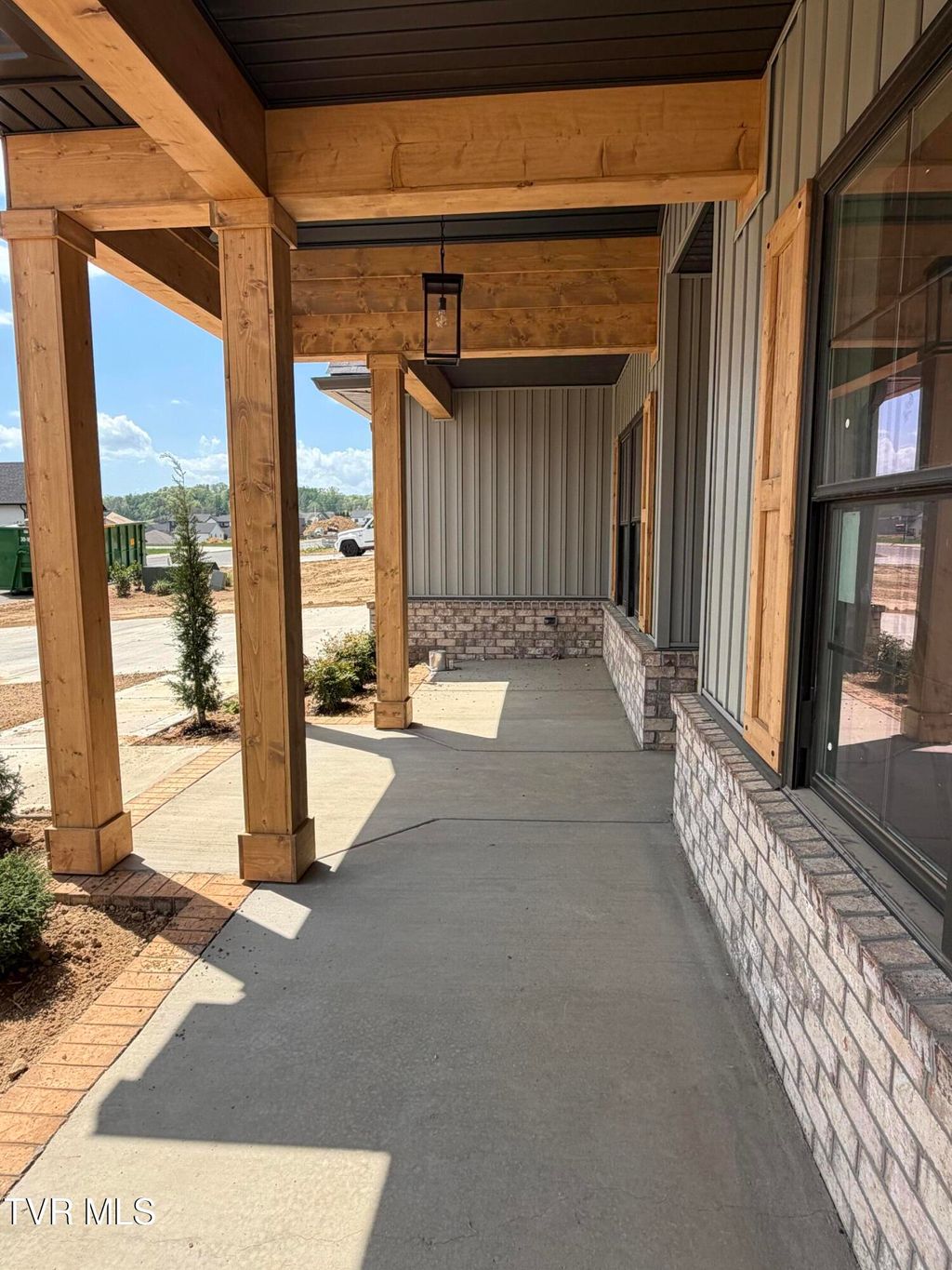 Photo of 3061 Sawgrass Drive, Jonesborough, TN 37659 (MLS # 9993996)