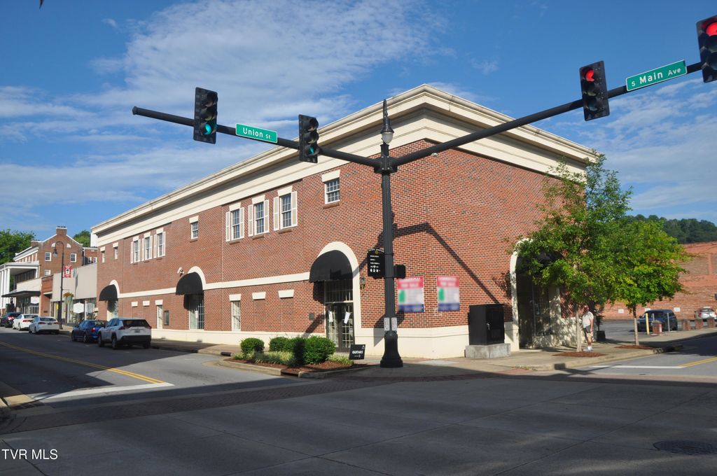 Photo of 201 Main Avenue, Erwin, TN 37650 (MLS # 9982872)