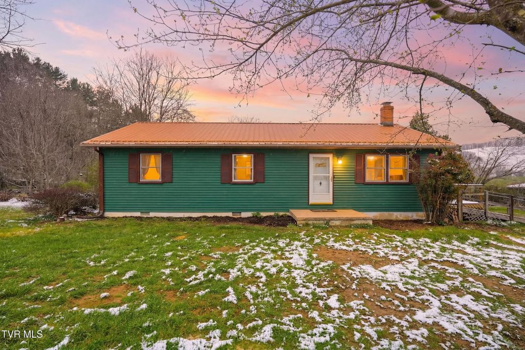 Photo of 1208 Dry Road, Speedwell, VA 24374 (MLS # 9992595)