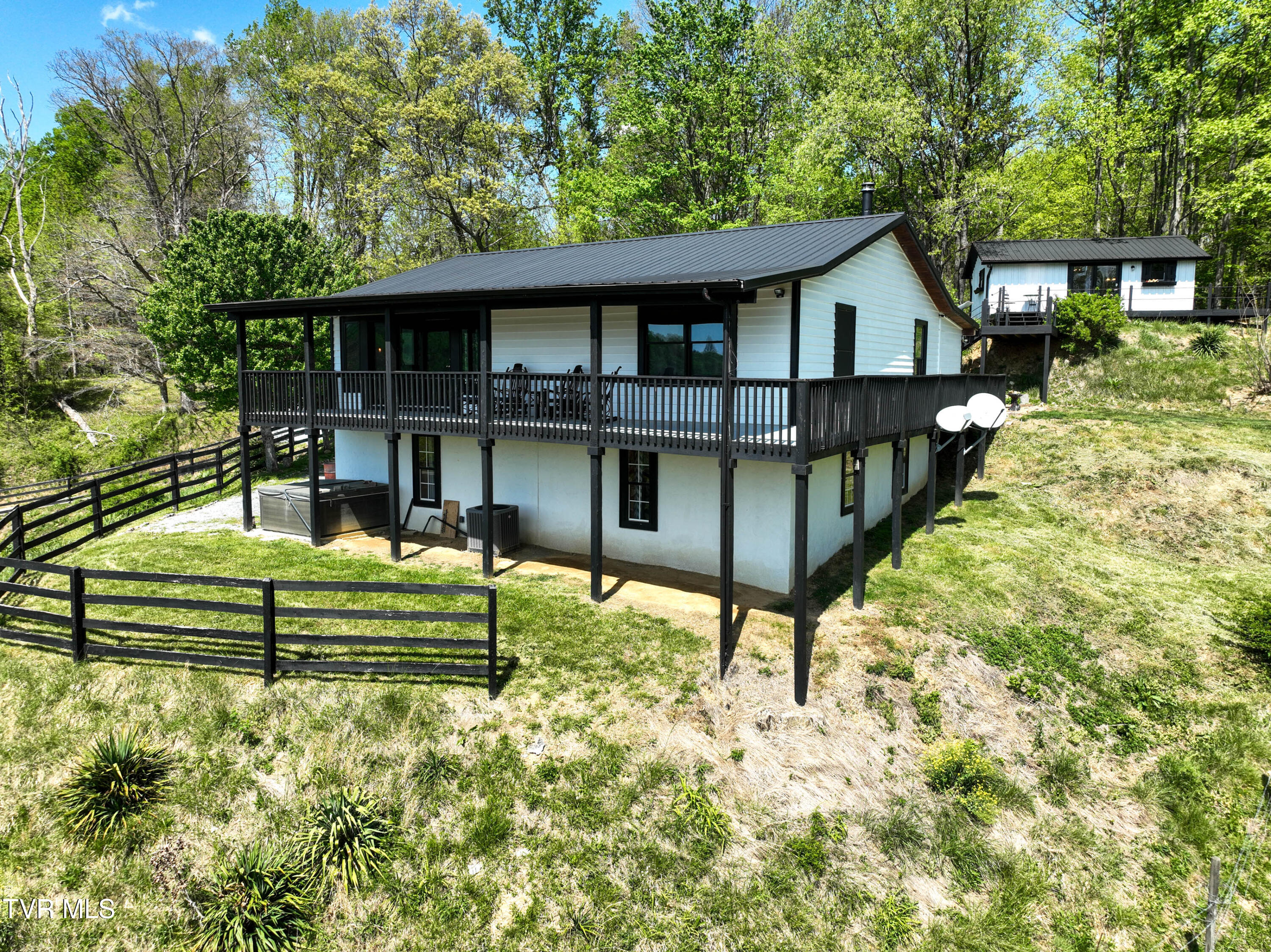 146 Bear Cage Road