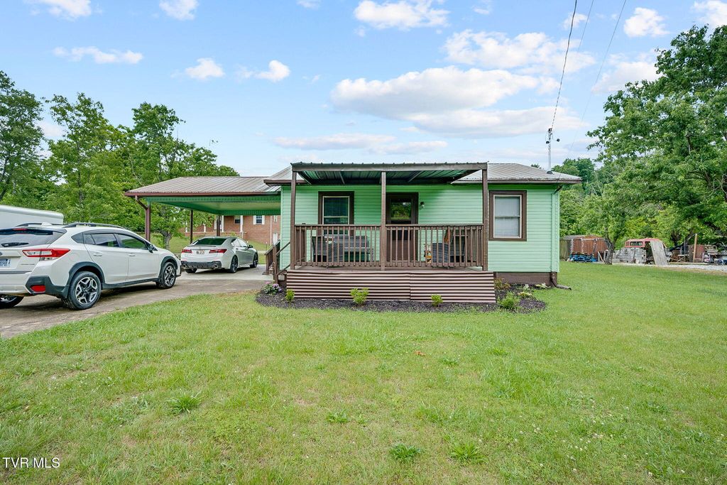 Photo of 605 Main Street, Mosheim, TN 37818 (MLS # 9995970)