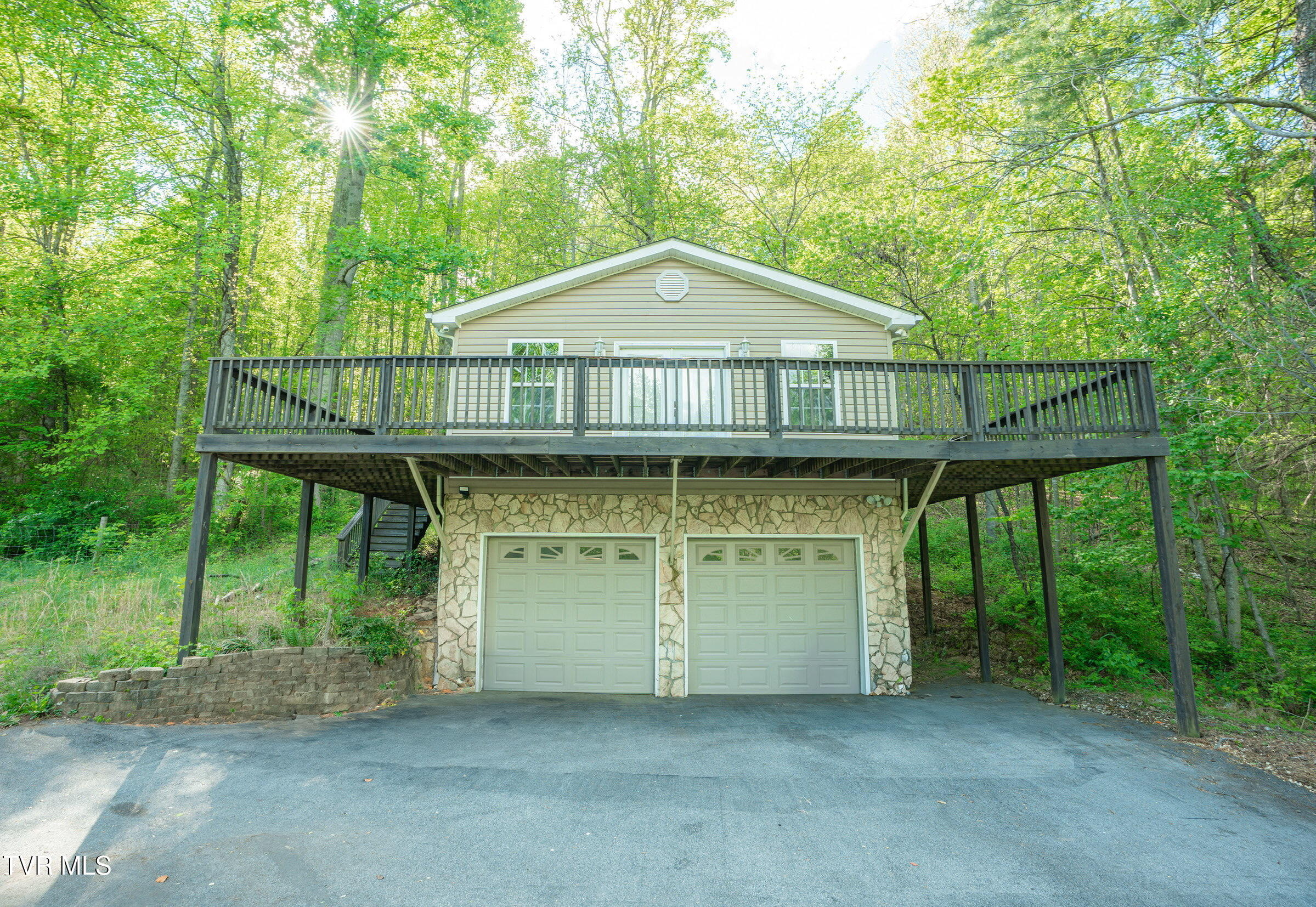 100 Edwards Ridge Road