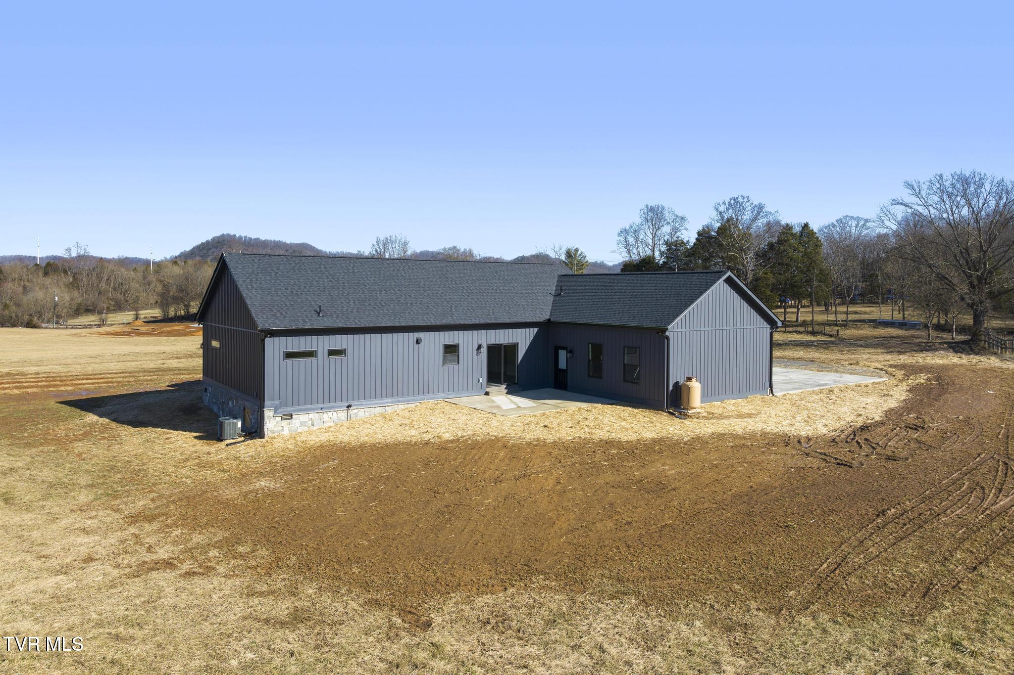 354 Old White Top Road Road, Bluff City, Tennessee image 7