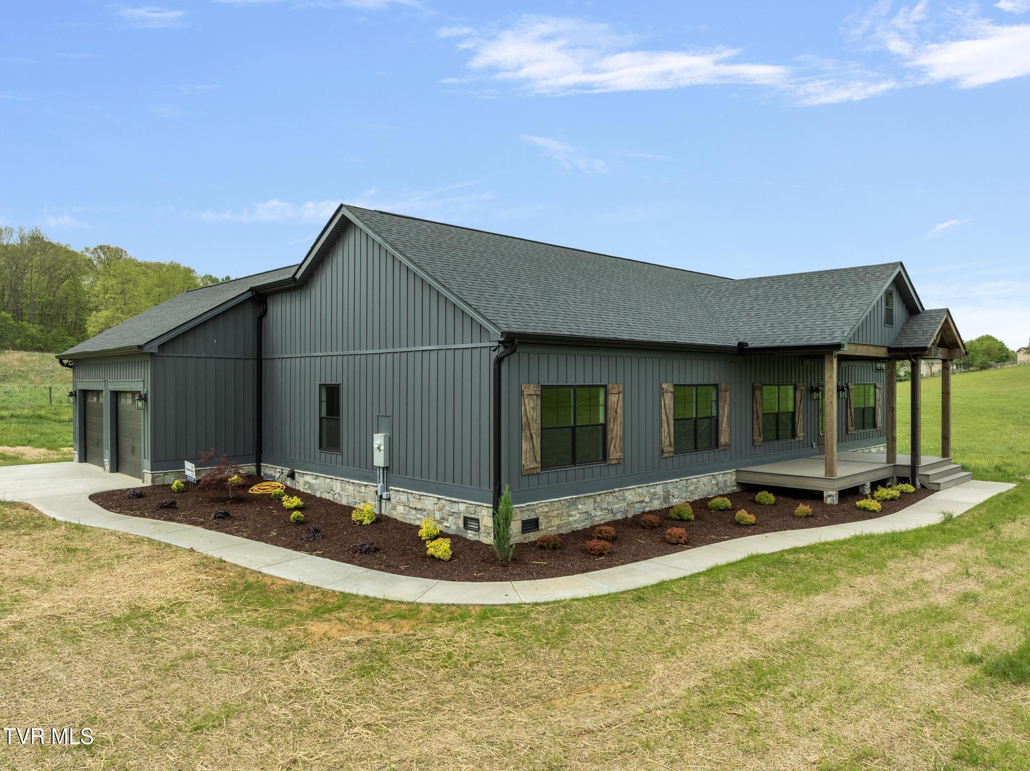 354 Old White Top Road Road, Bluff City, Tennessee image 3