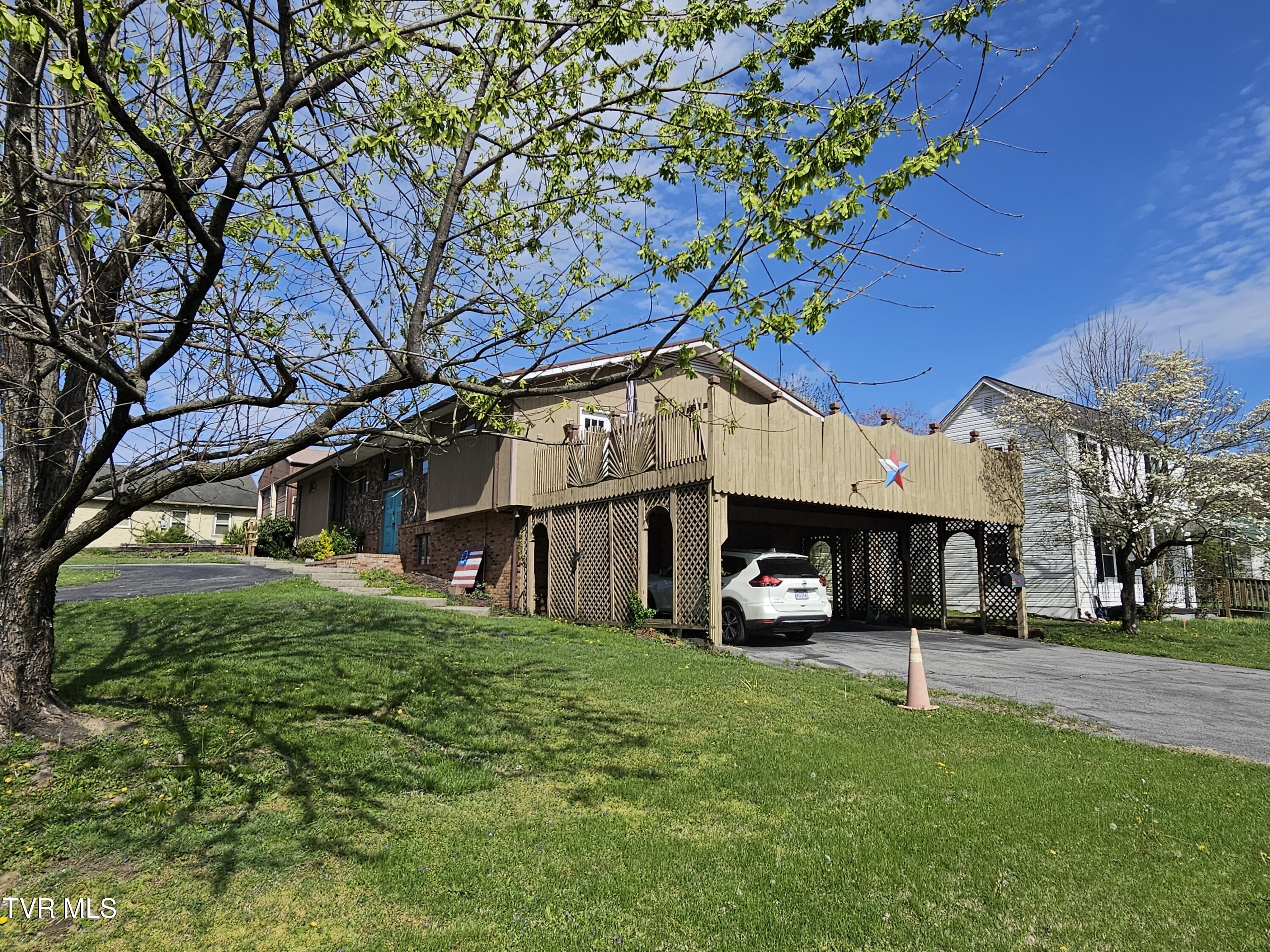 316 Shawnee Avenue, Big Stone Gap, Virginia image 6