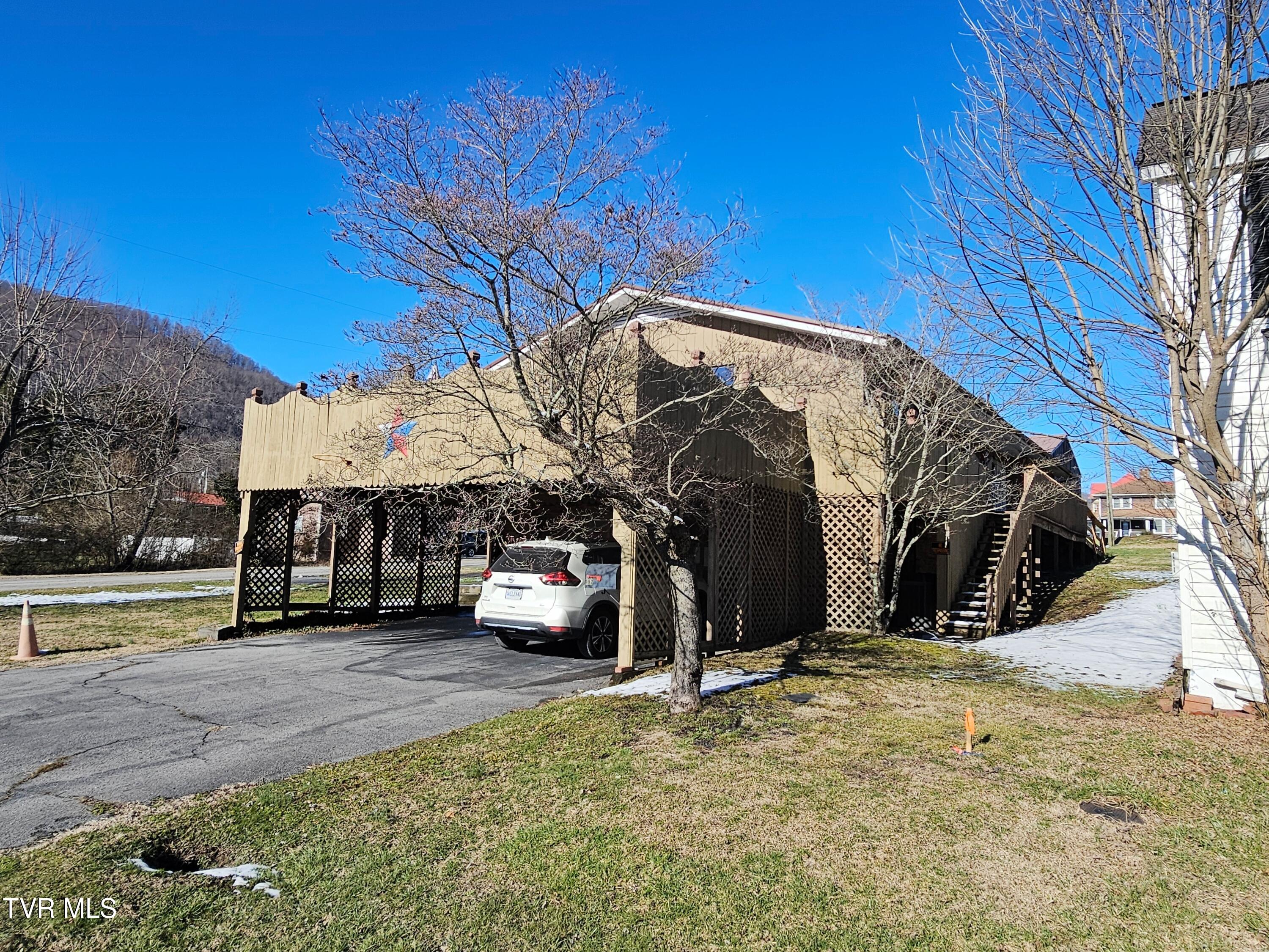 316 Shawnee Avenue, Big Stone Gap, Virginia image 4