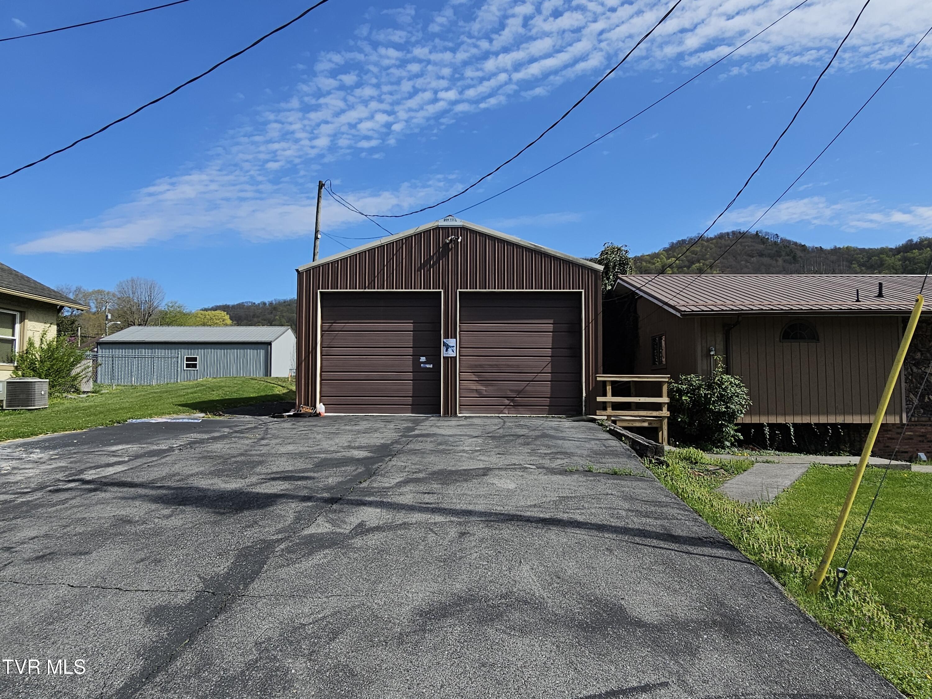 316 Shawnee Avenue, Big Stone Gap, Virginia image 4