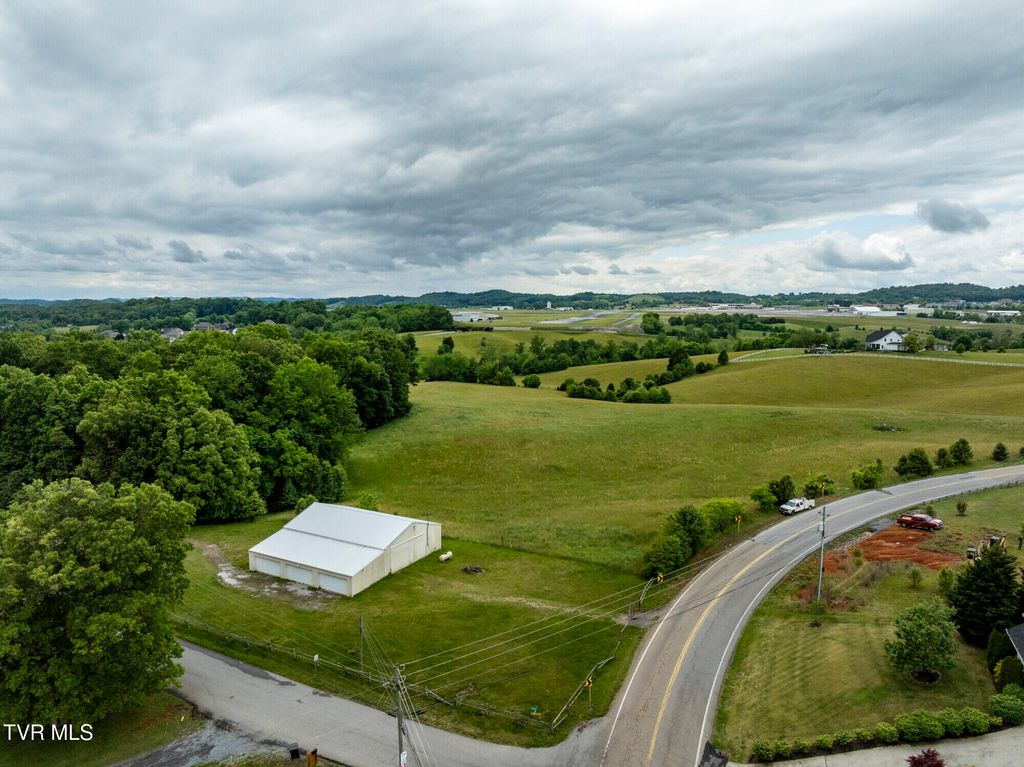Photo of 212 Brown Circle, Blountville, TN 37617 (MLS # 9995312)