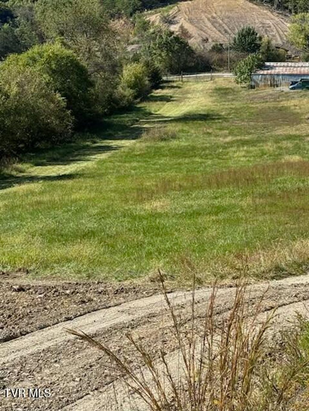 Photo of Tbd Buncombe Road, Blountville, TN 37617 (MLS # 9989016)