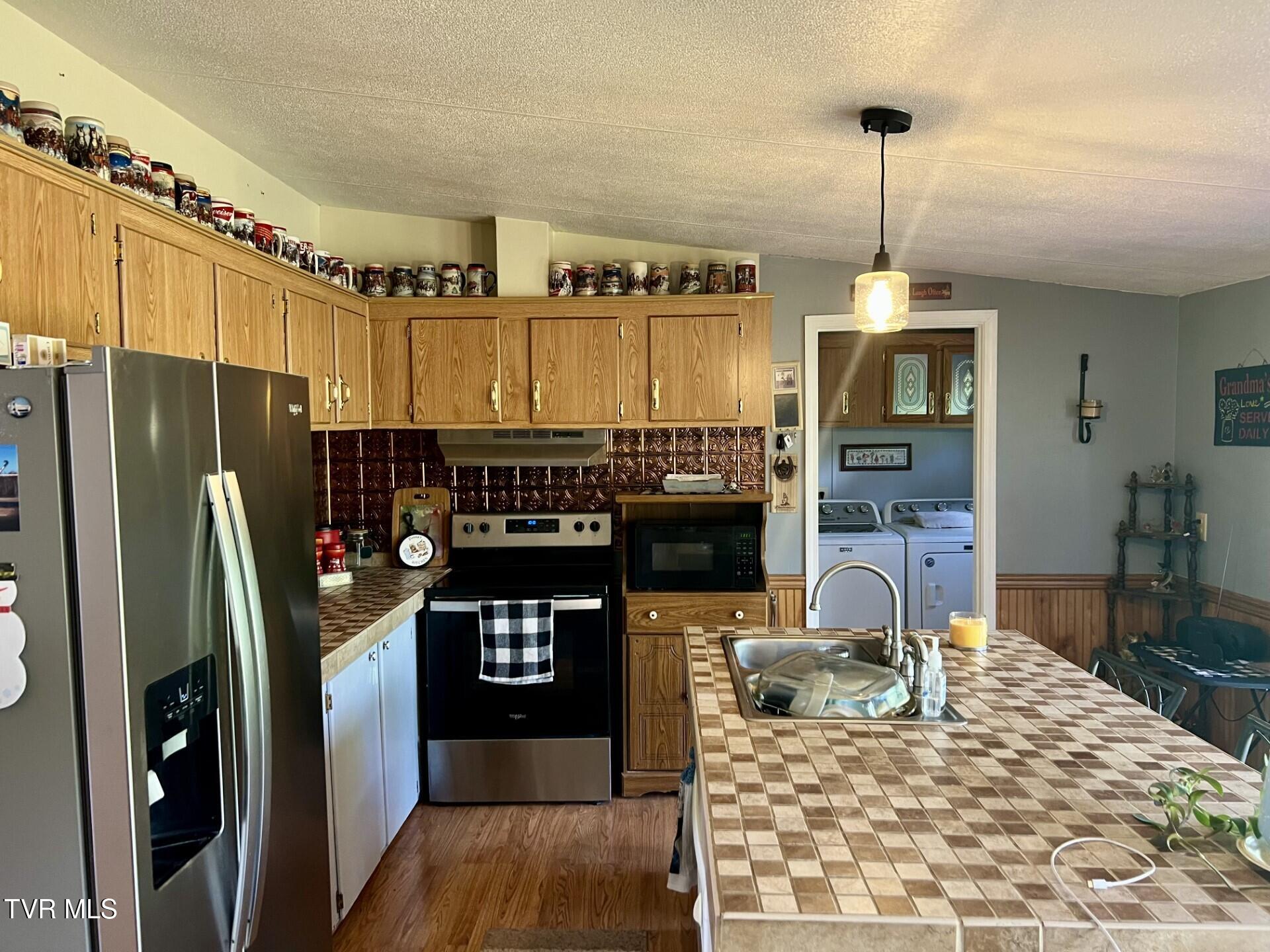 175 Banner Circle, Falls Mills, Virginia image 16