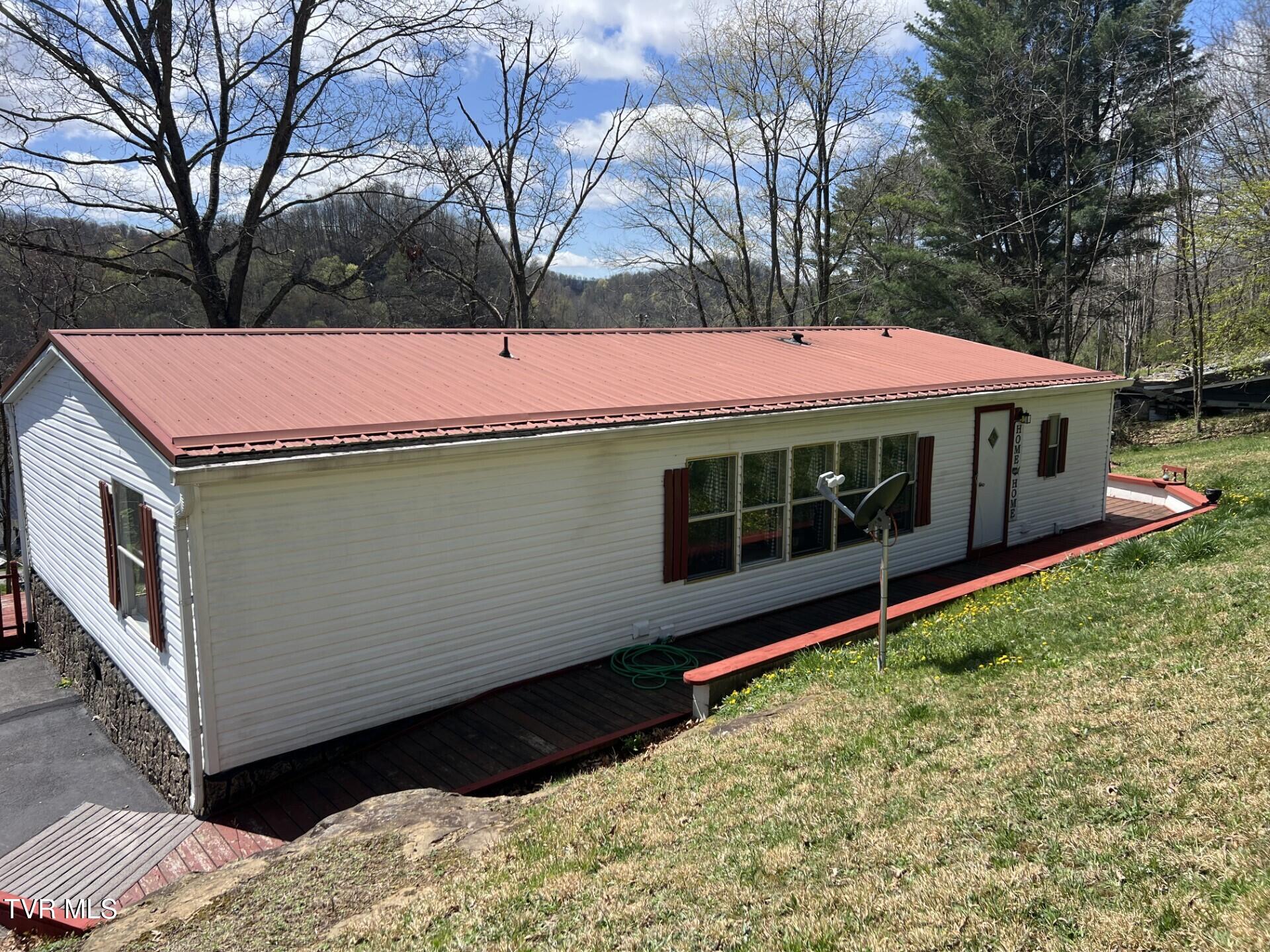 175 Banner Circle, Falls Mills, Virginia image 15