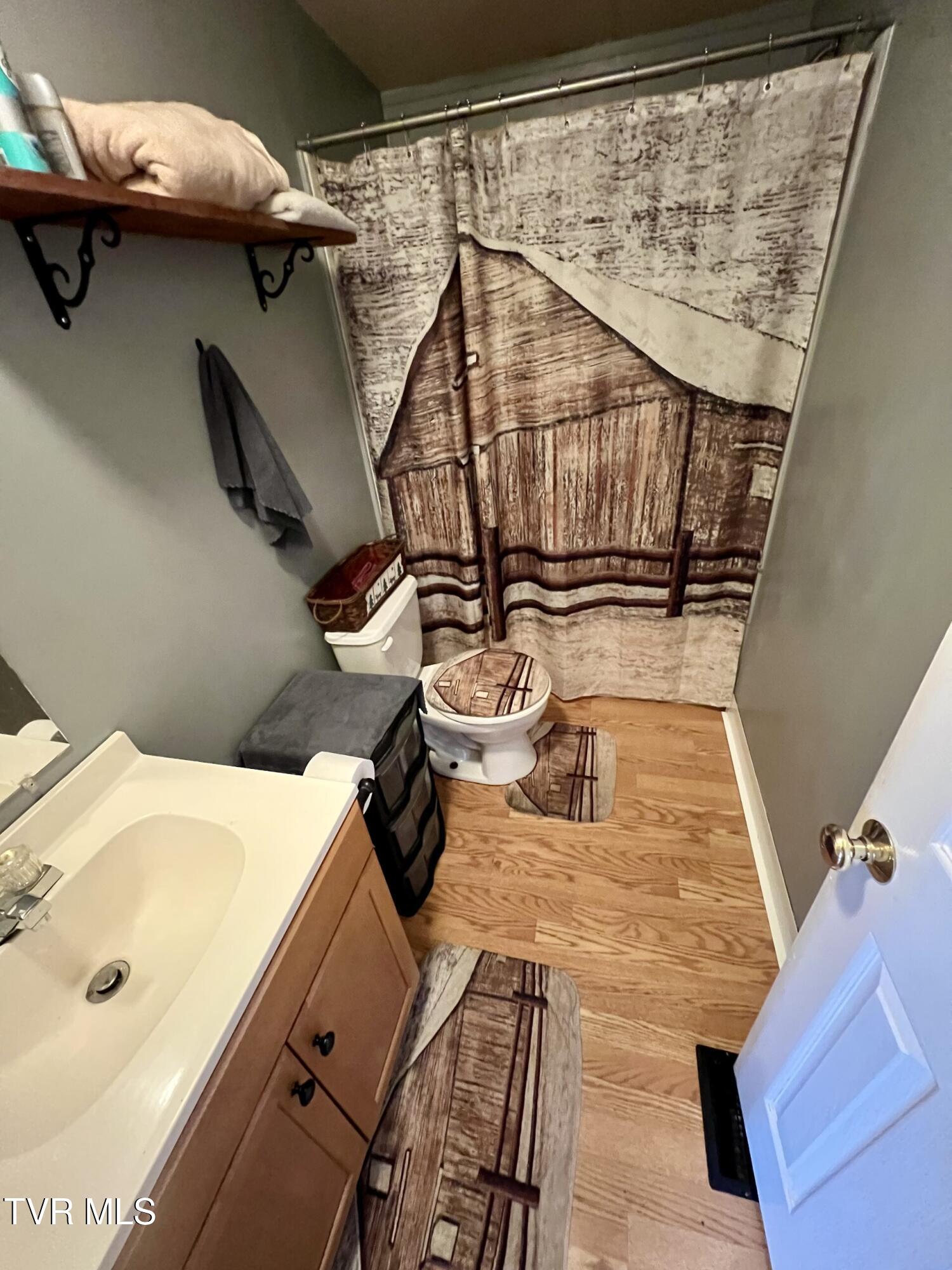 175 Banner Circle, Falls Mills, Virginia image 37