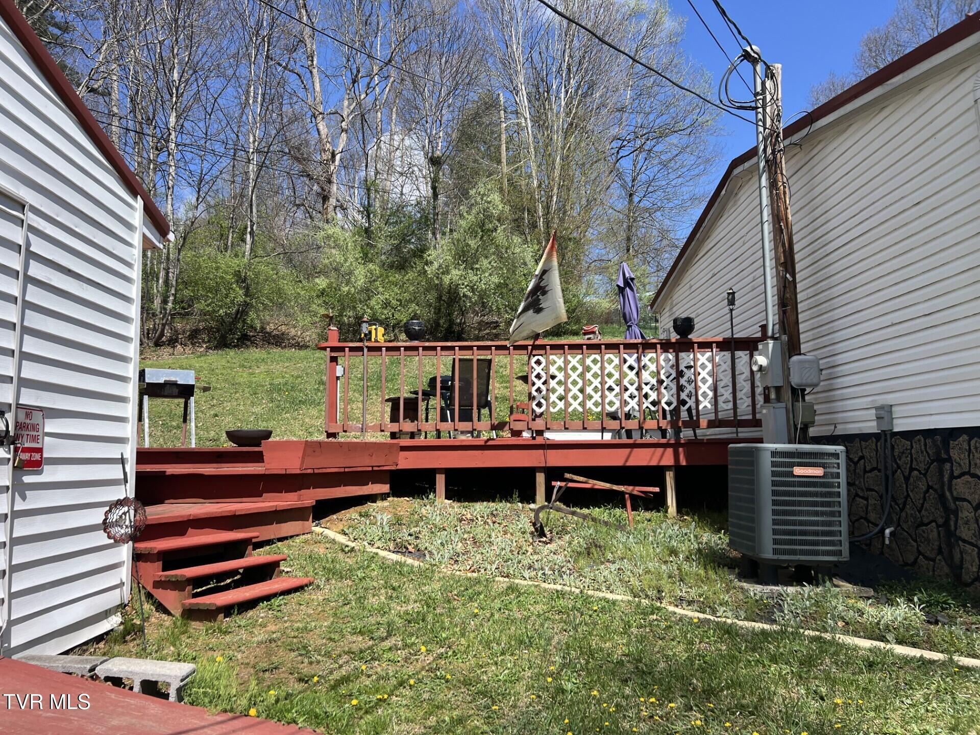 175 Banner Circle, Falls Mills, Virginia image 7