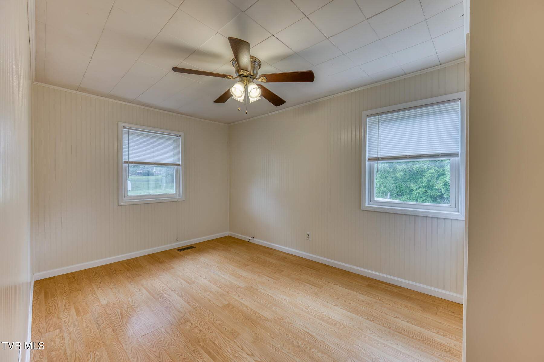 110 Hemlock Lane, Bristol, Tennessee image 11