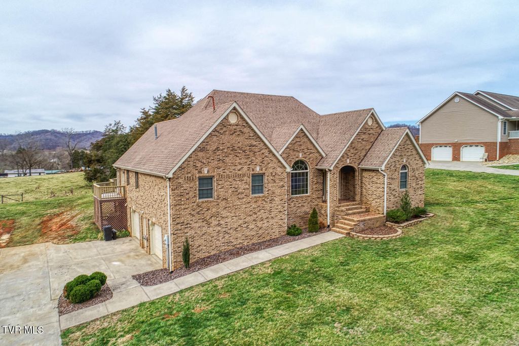 Photo of 166 Clarksdale Circle, Rogersville, TN 37857 (MLS # 9994778)