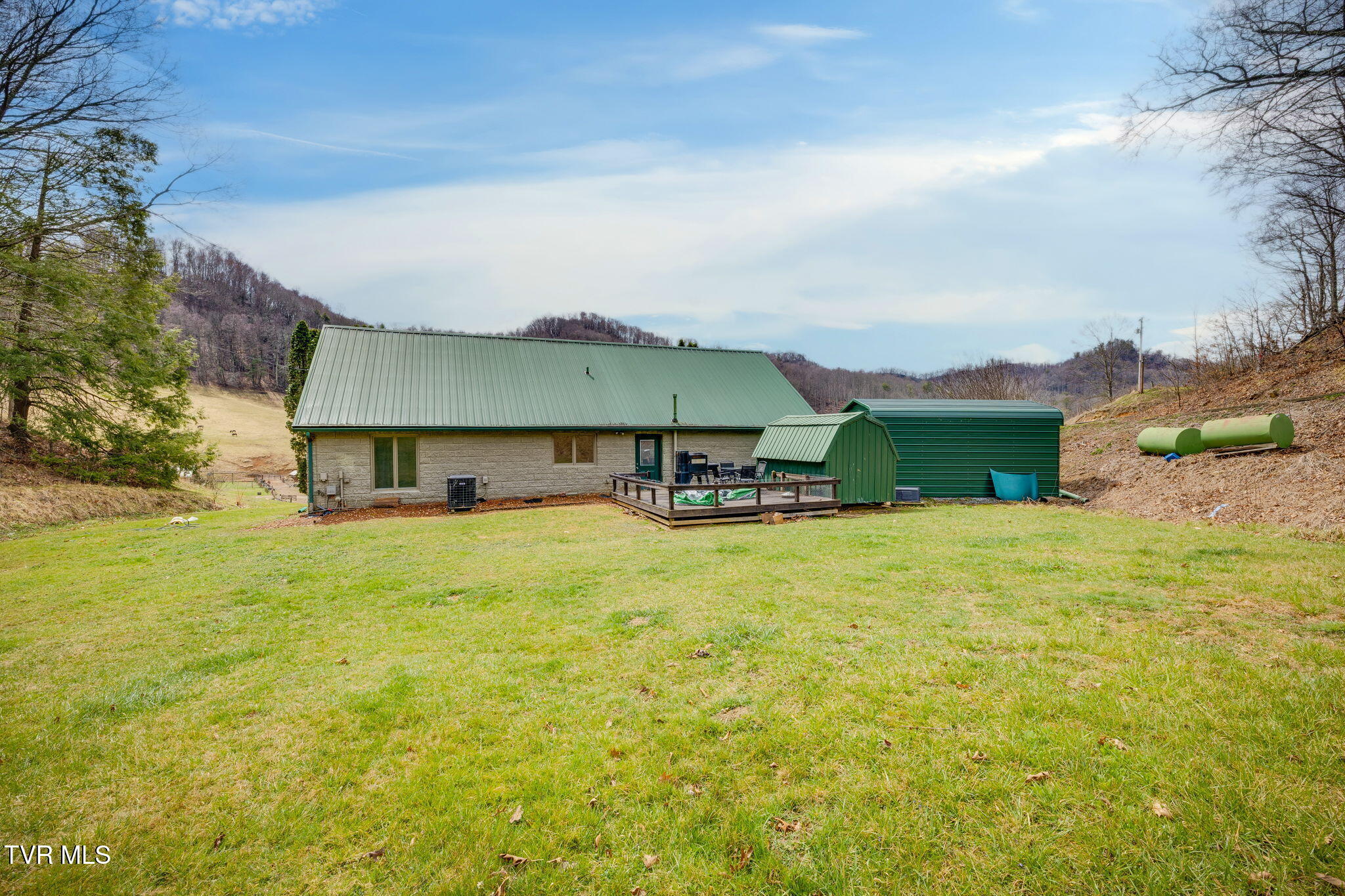 335 Shell Creek Road, Roan Mountain, Tennessee image 33