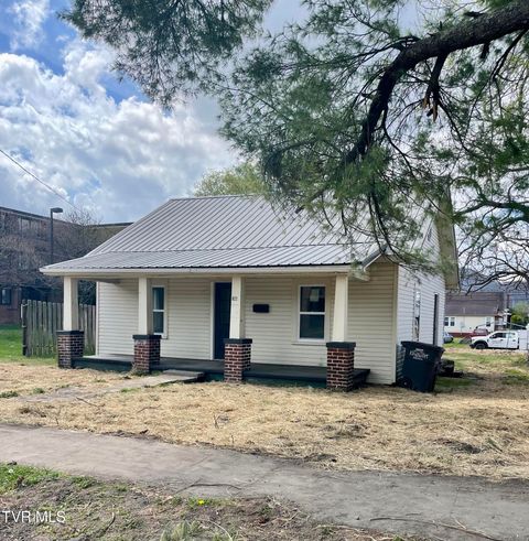 Photo of 822 Mapleoak Lane, Kingsport, TN 37660 (MLS # 9993277)