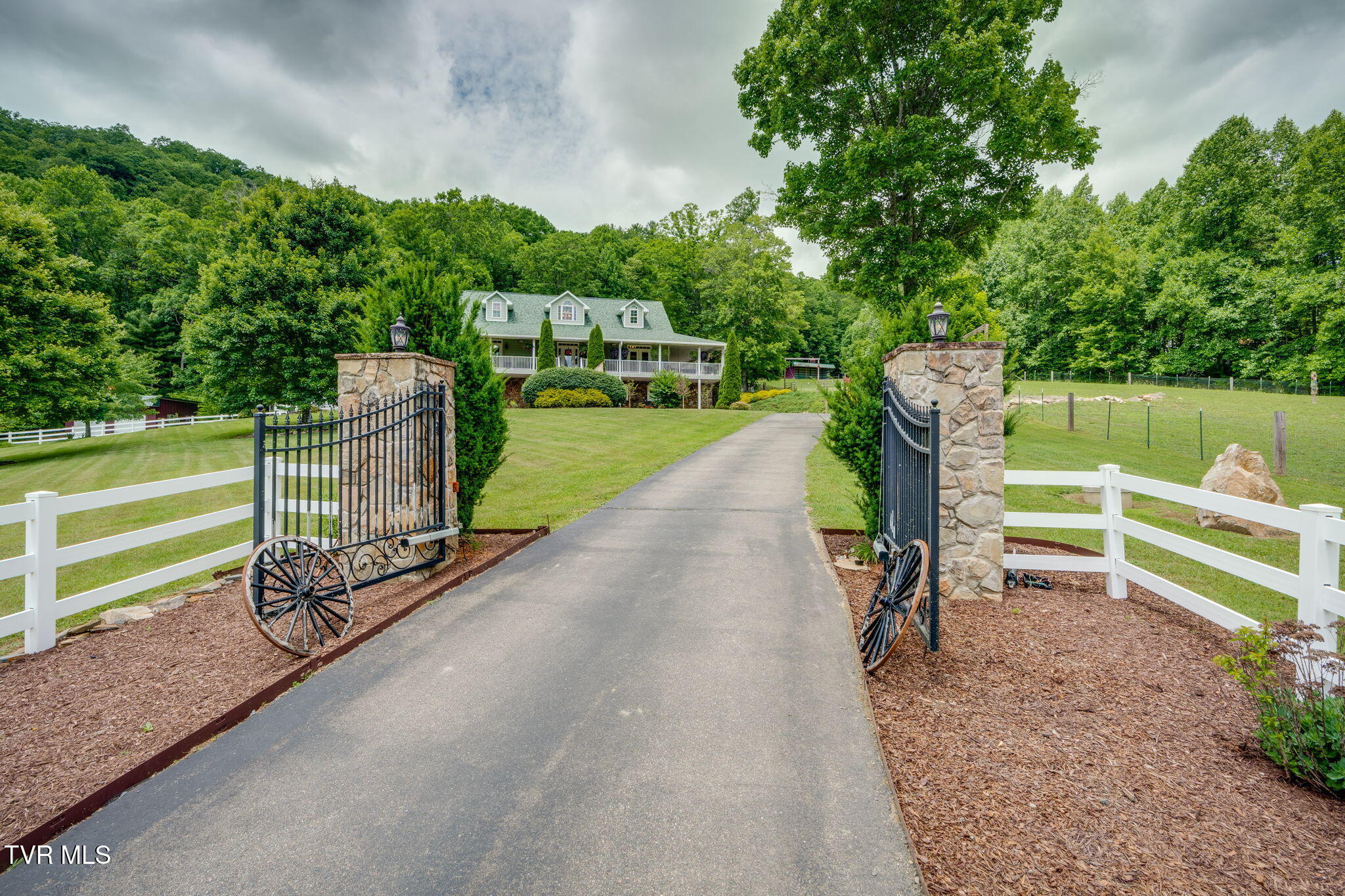 1008 Holly Meadow Road