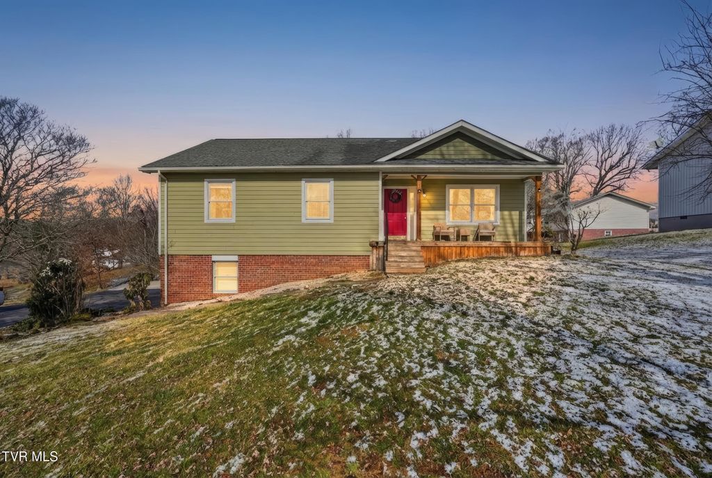 Photo of 26261 Beech Circle, Abingdon, VA 24211 (MLS # 9991588)