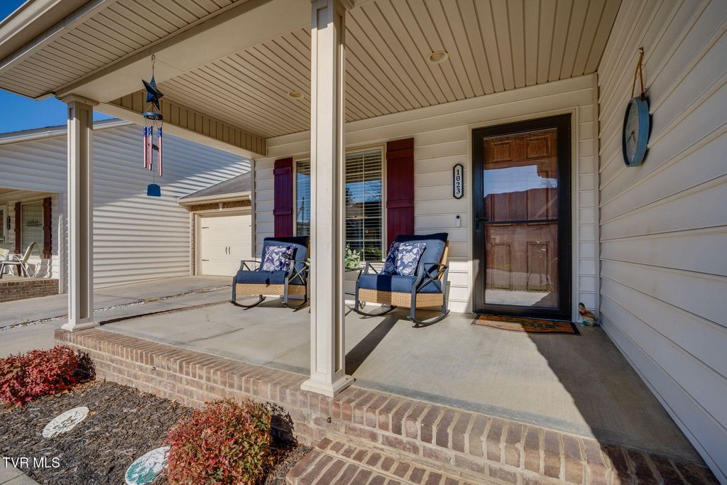 Photo of 1023 Appaloosa Trail, Johnson City, TN 37604 (MLS # 9990489)