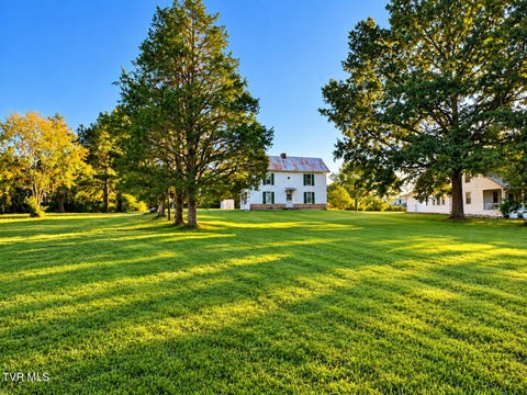 Photo of 1053 Baileyton Main Street, Greeneville, TN 37745 (MLS # 10001549)