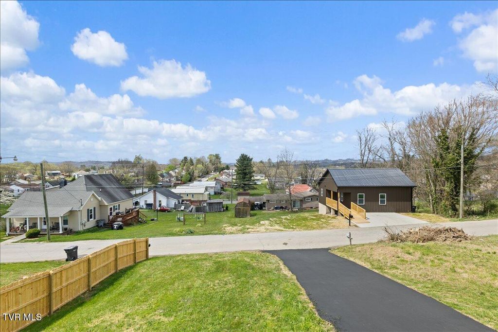 Photo of 108 Lily Street, Bristol, TN 37620 (MLS # 9993293)