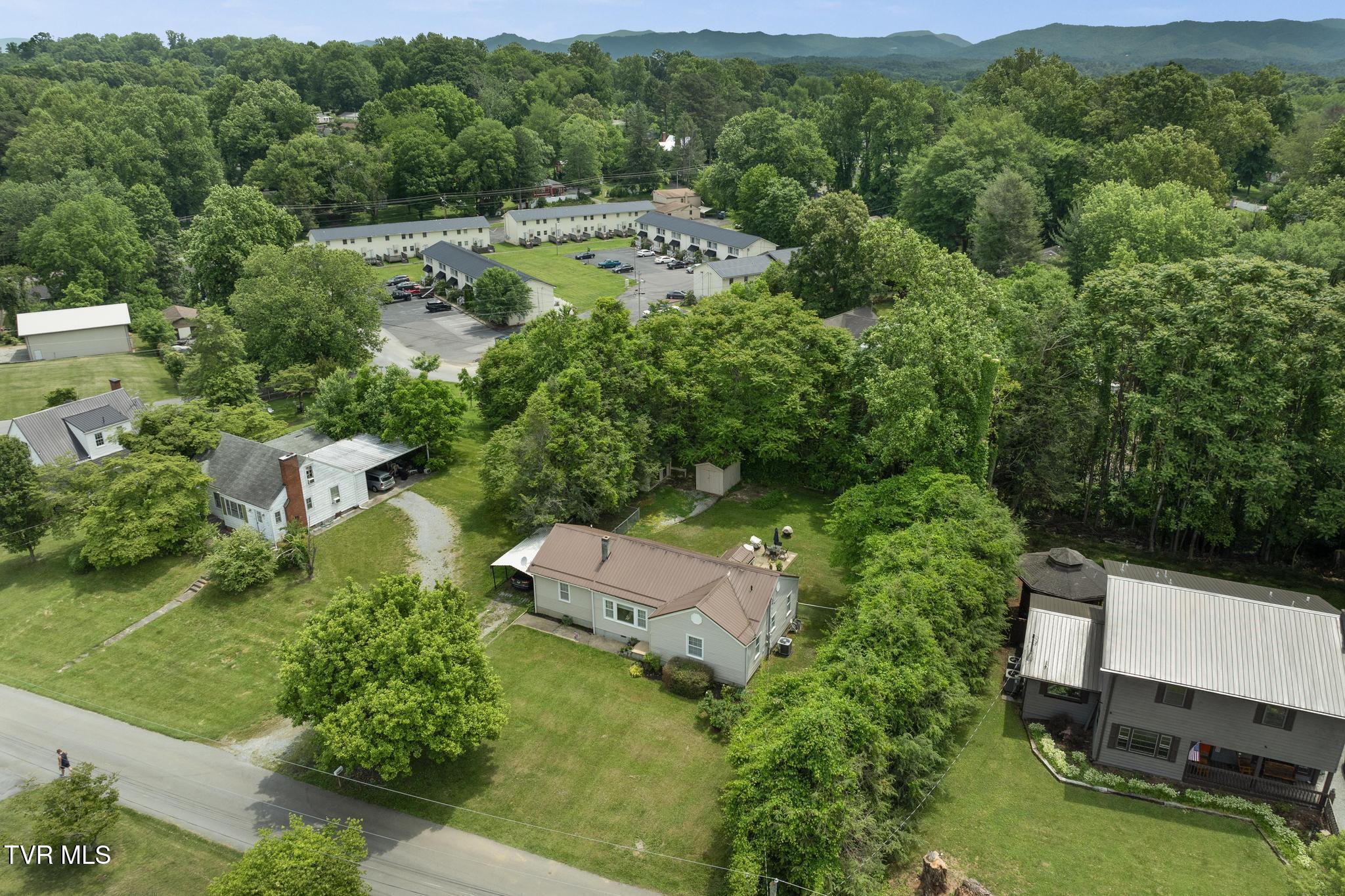 137 Mountain View Drive, Johnson City, Tennessee image 34