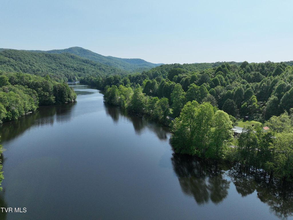 Photo of 1768 Ripshin Mountain Road, Roan Mountain, TN 37687 (MLS # 9992740)