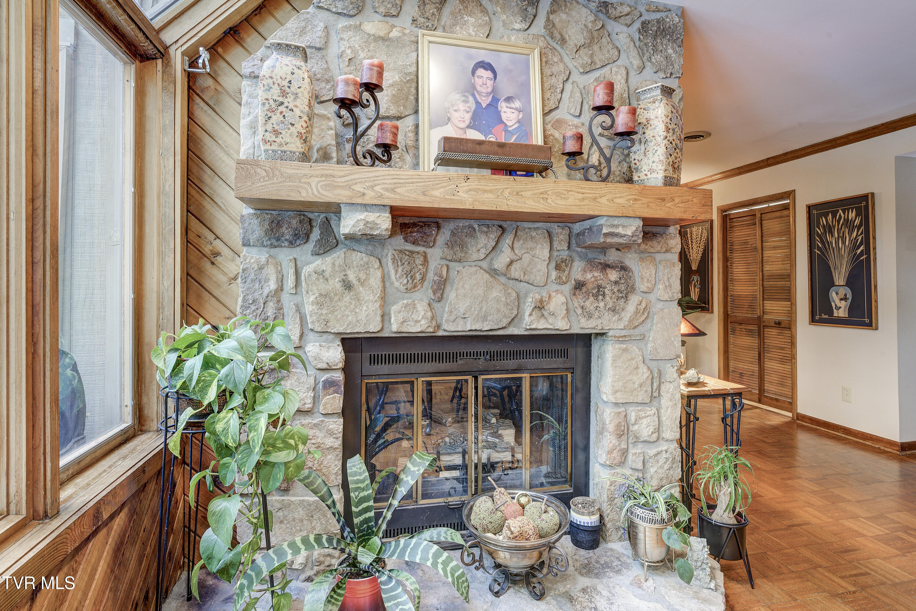 768 Lake Point Drive, Piney Flats, Tennessee image 35