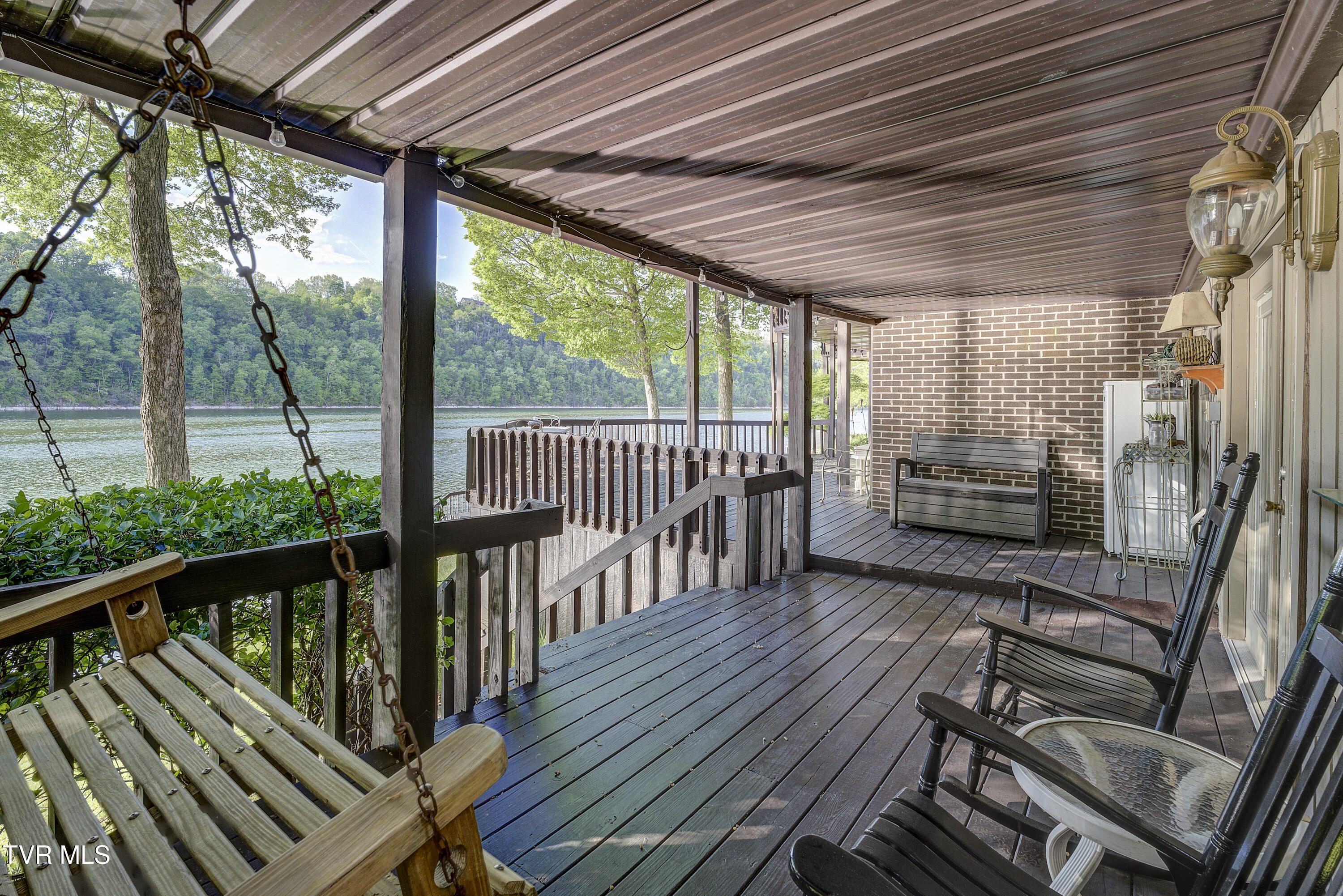 768 Lake Point Drive, Piney Flats, Tennessee image 13