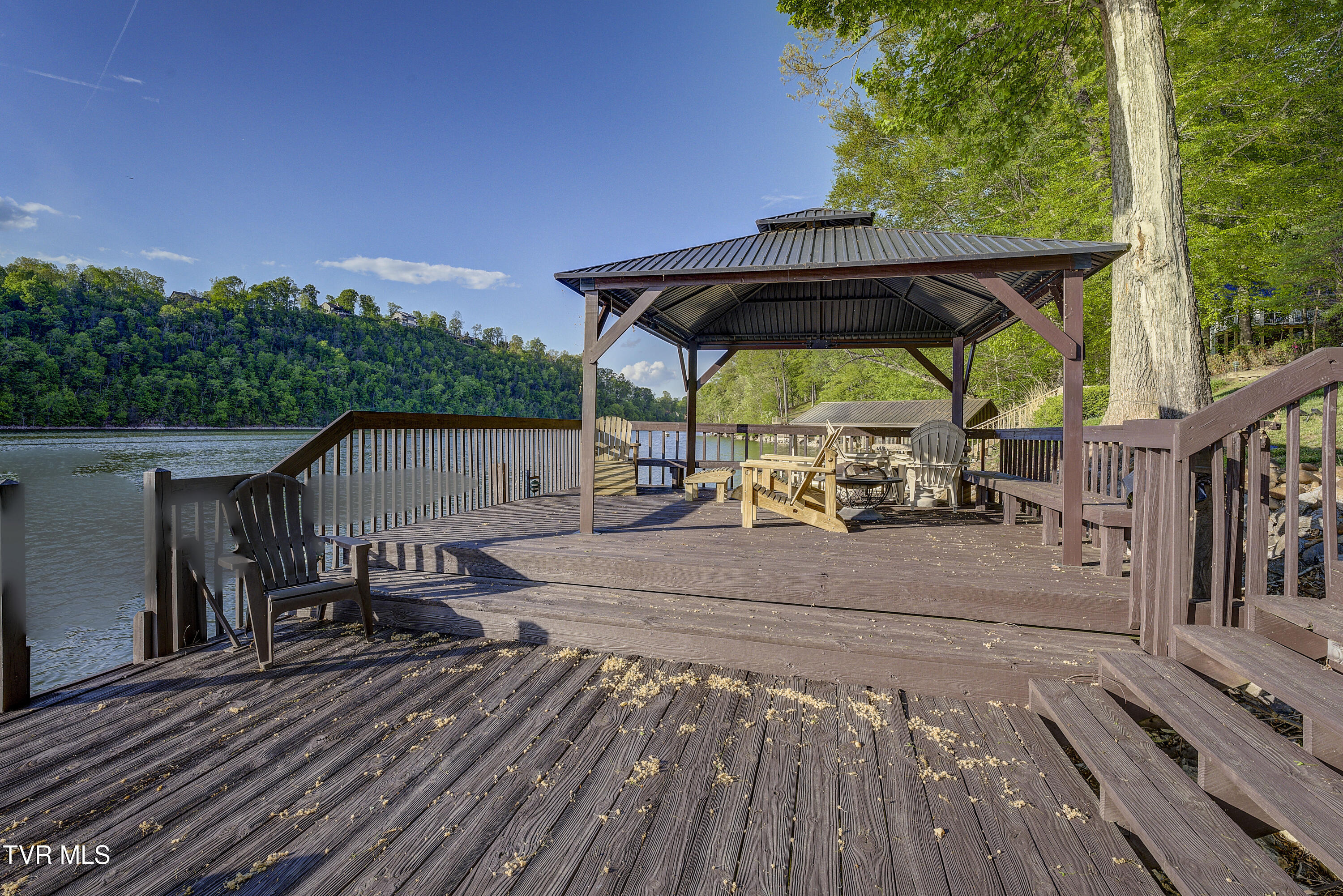 768 Lake Point Drive, Piney Flats, Tennessee image 24