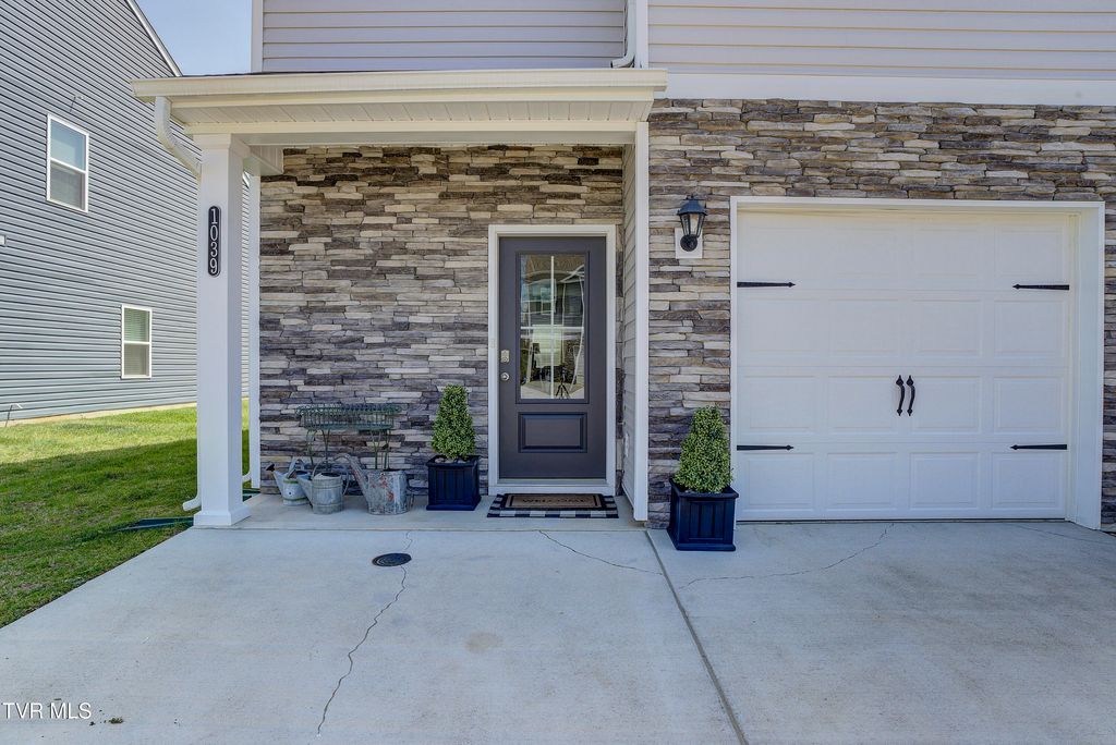 Photo of 1039 Saylors Place, Jonesborough, TN 37659 (MLS # 9993509)