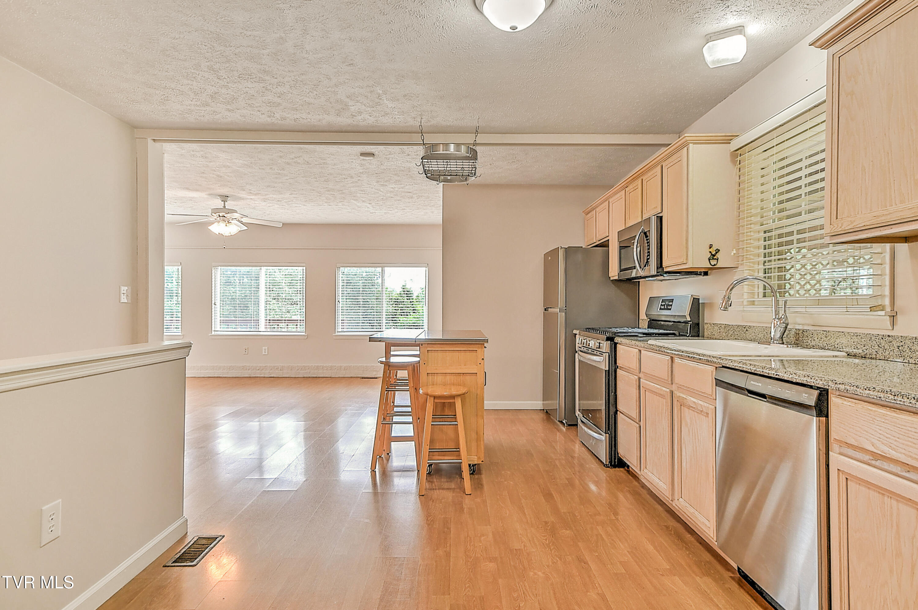 108 Otis Road, Elizabethton, Tennessee image 21
