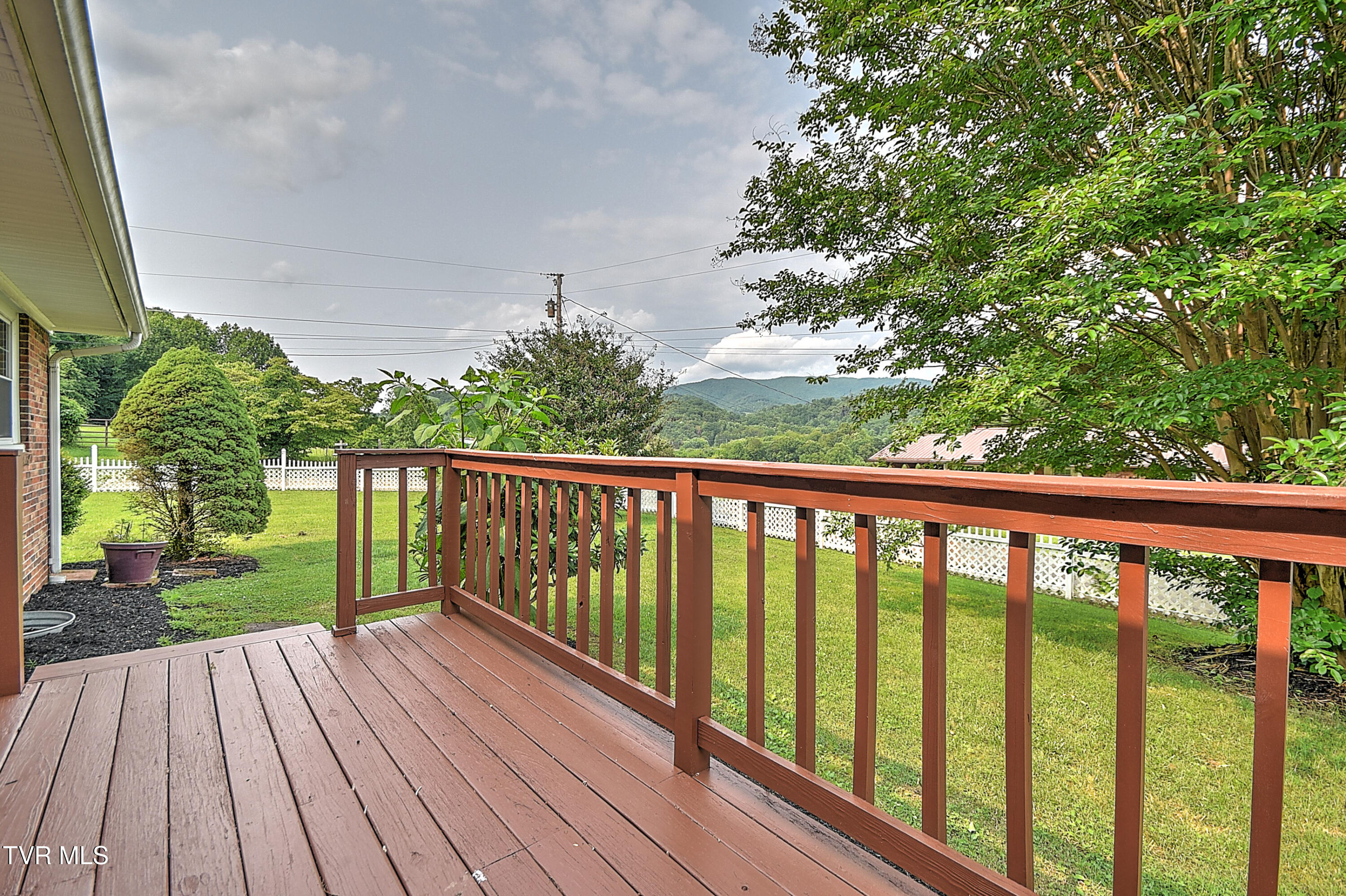 108 Otis Road, Elizabethton, Tennessee image 11
