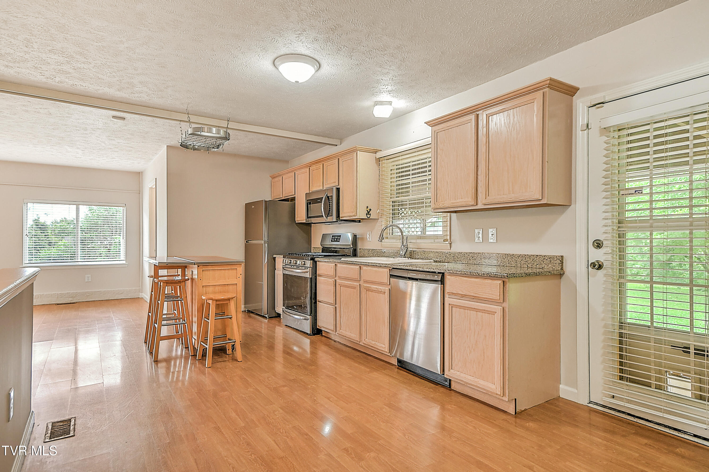 108 Otis Road, Elizabethton, Tennessee image 20