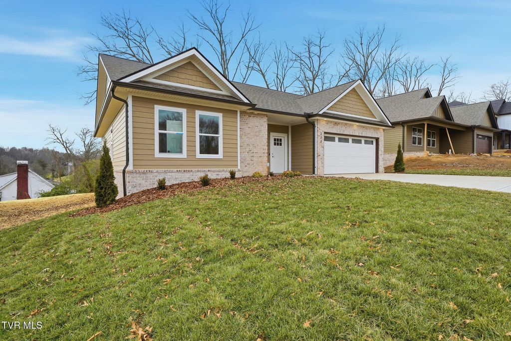Photo of 333 Ty'S Place, Kingsport, TN 37663 (MLS # 9989532)