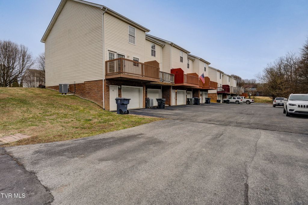 Photo of 220 Amanda Lane #1, Bristol, TN 37620 (MLS # 9991596)