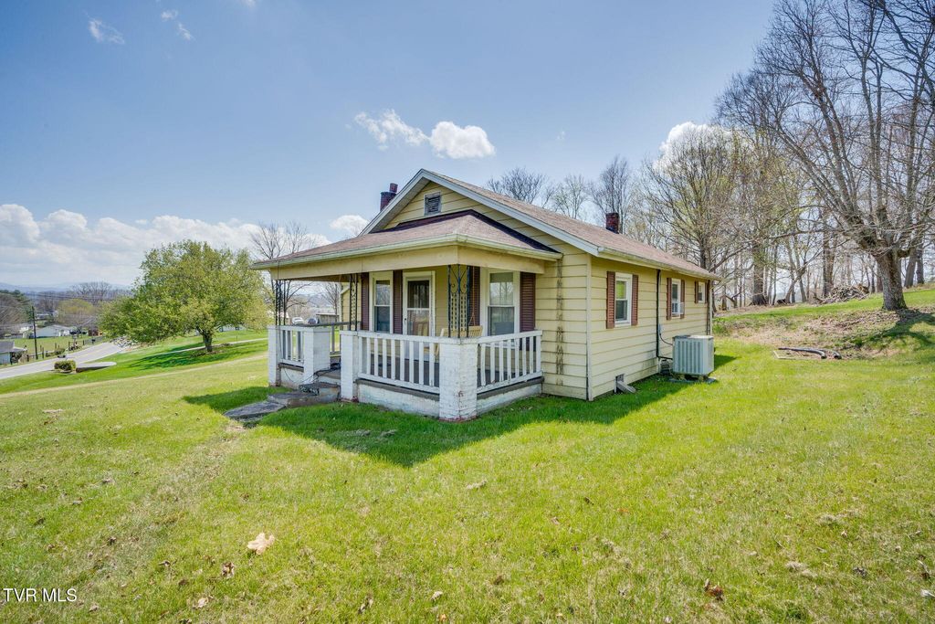 Photo of 252 Highway 81, Jonesborough, TN 37659 (MLS # 9993286)