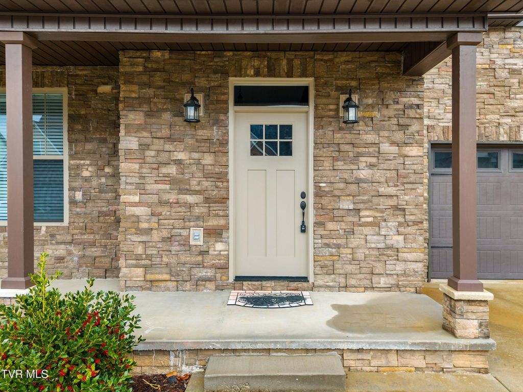 Photo of 1465 Dream Catcher Drive, Knoxville, TN 37920 (MLS # 9991744)
