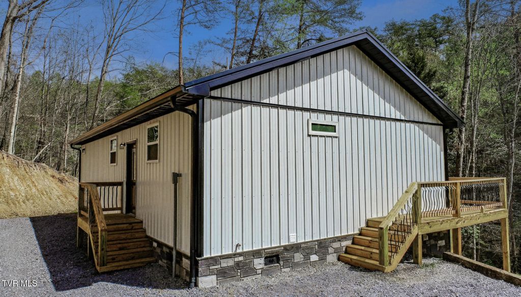 Photo of 3040 Winding Way, Cosby, TN 37722 (MLS # 9993546)