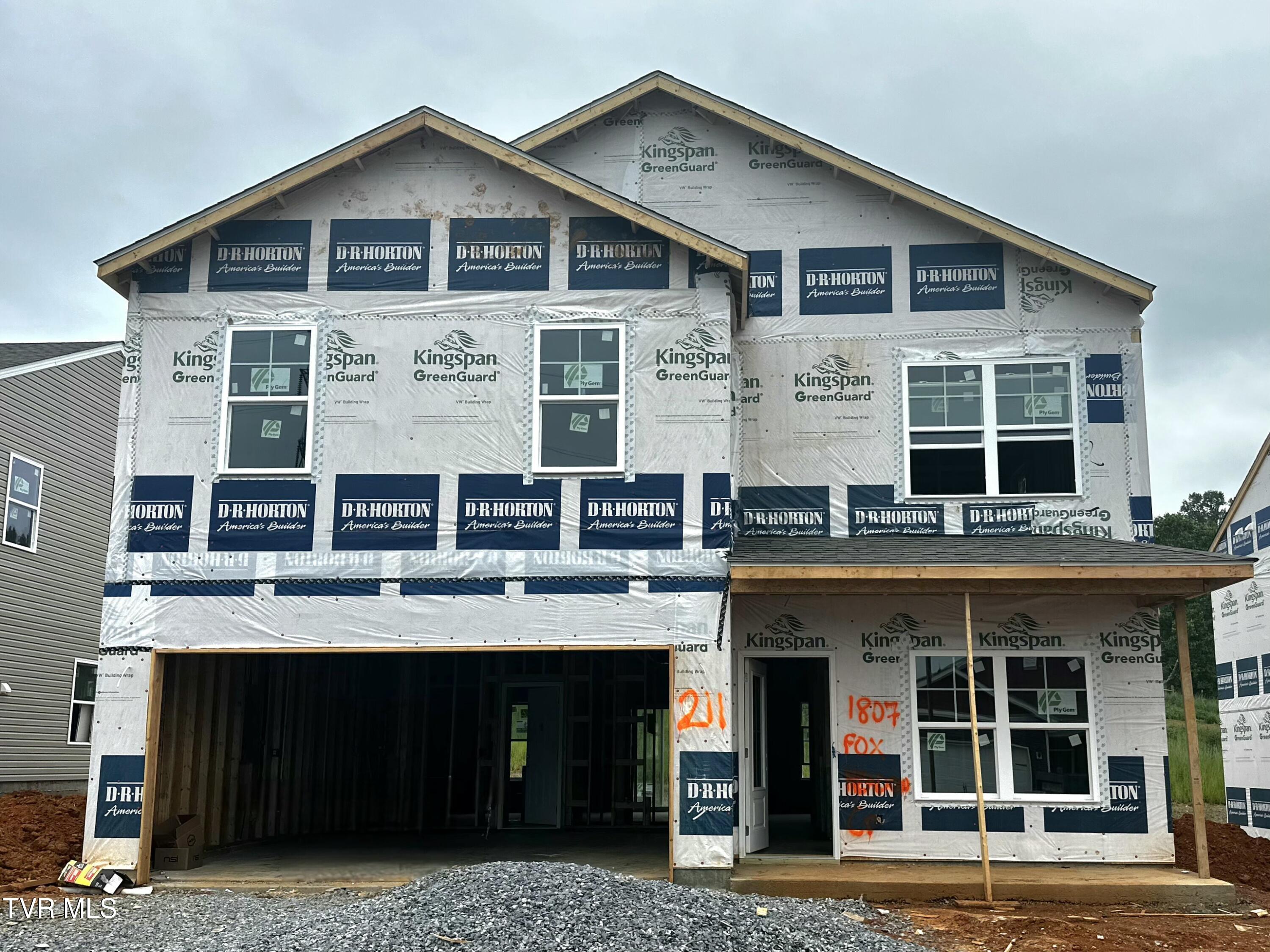 1807 Fox Meadows Circle, Bluff City, Tennessee image 2