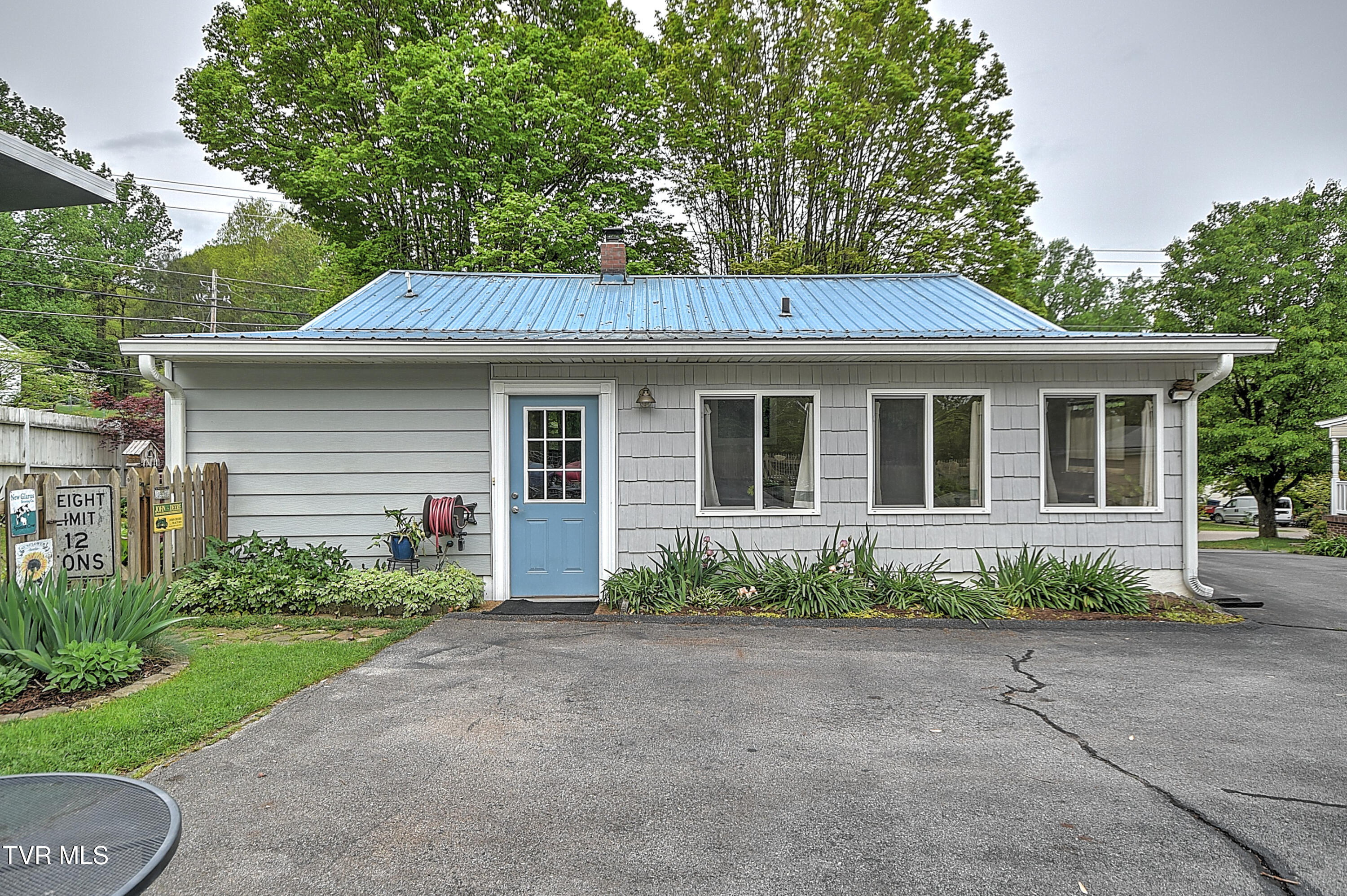 1202 Barton St Street, Johnson City, Tennessee image 39