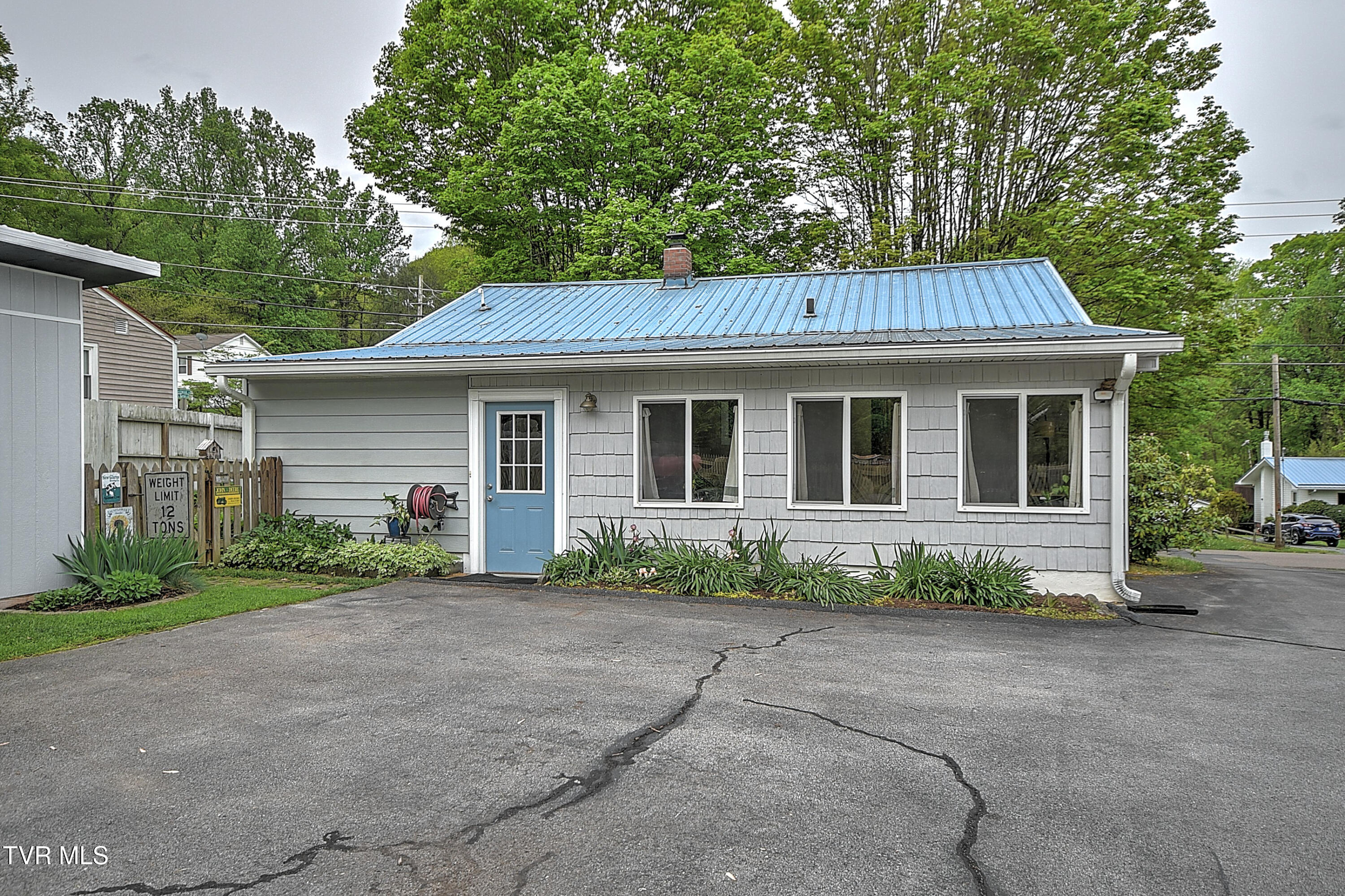 1202 Barton St Street, Johnson City, Tennessee image 38