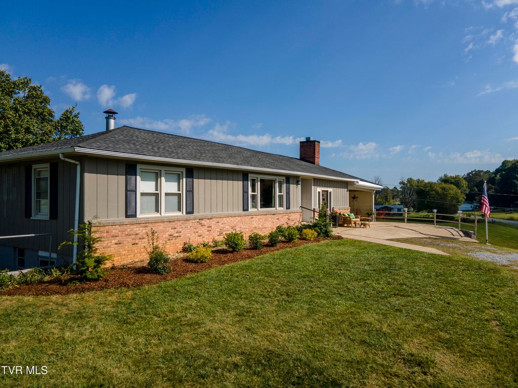 Photo of 8315 Old Stage Road, Chuckey, TN 37641 (MLS # 9986027)